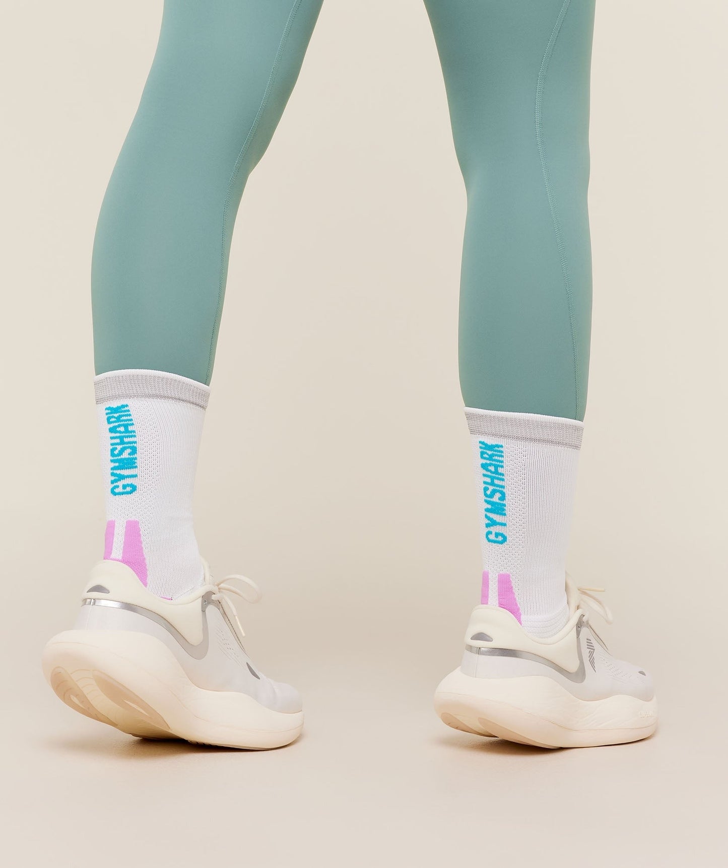 Gymshark Running Elite Crew Sock Single - White/Brand Blue/Sour Pink