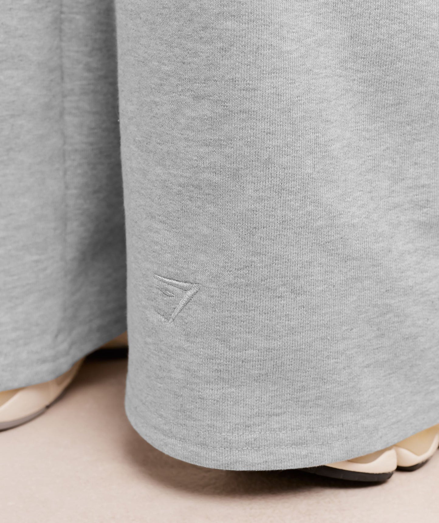 Gymshark Script Embroidery Joggers - Light Grey Core Marl