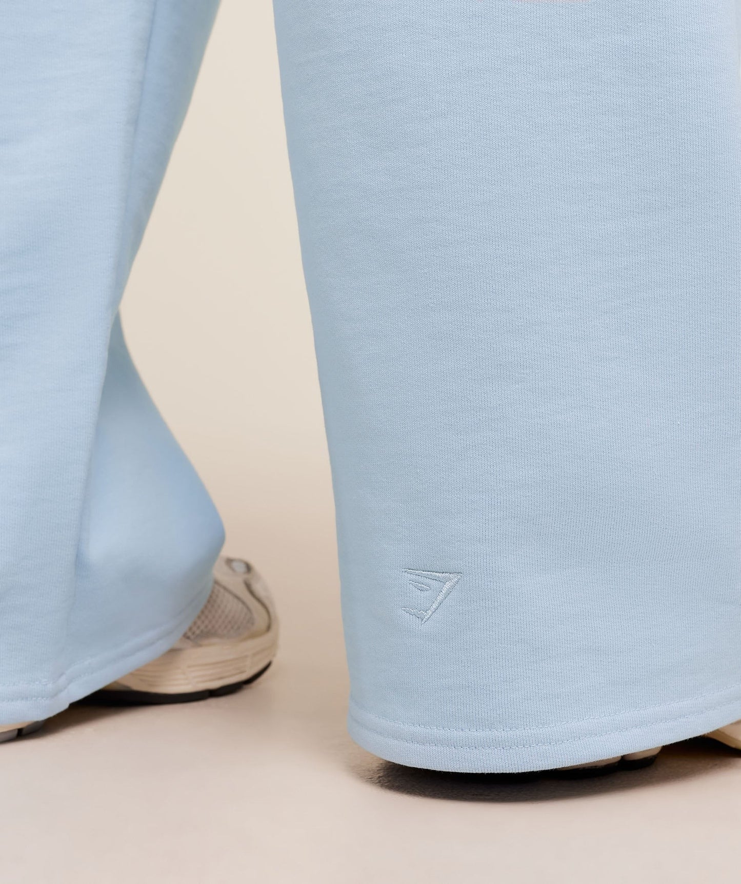 Gymshark Script Embroidery Joggers - Chilled Blue