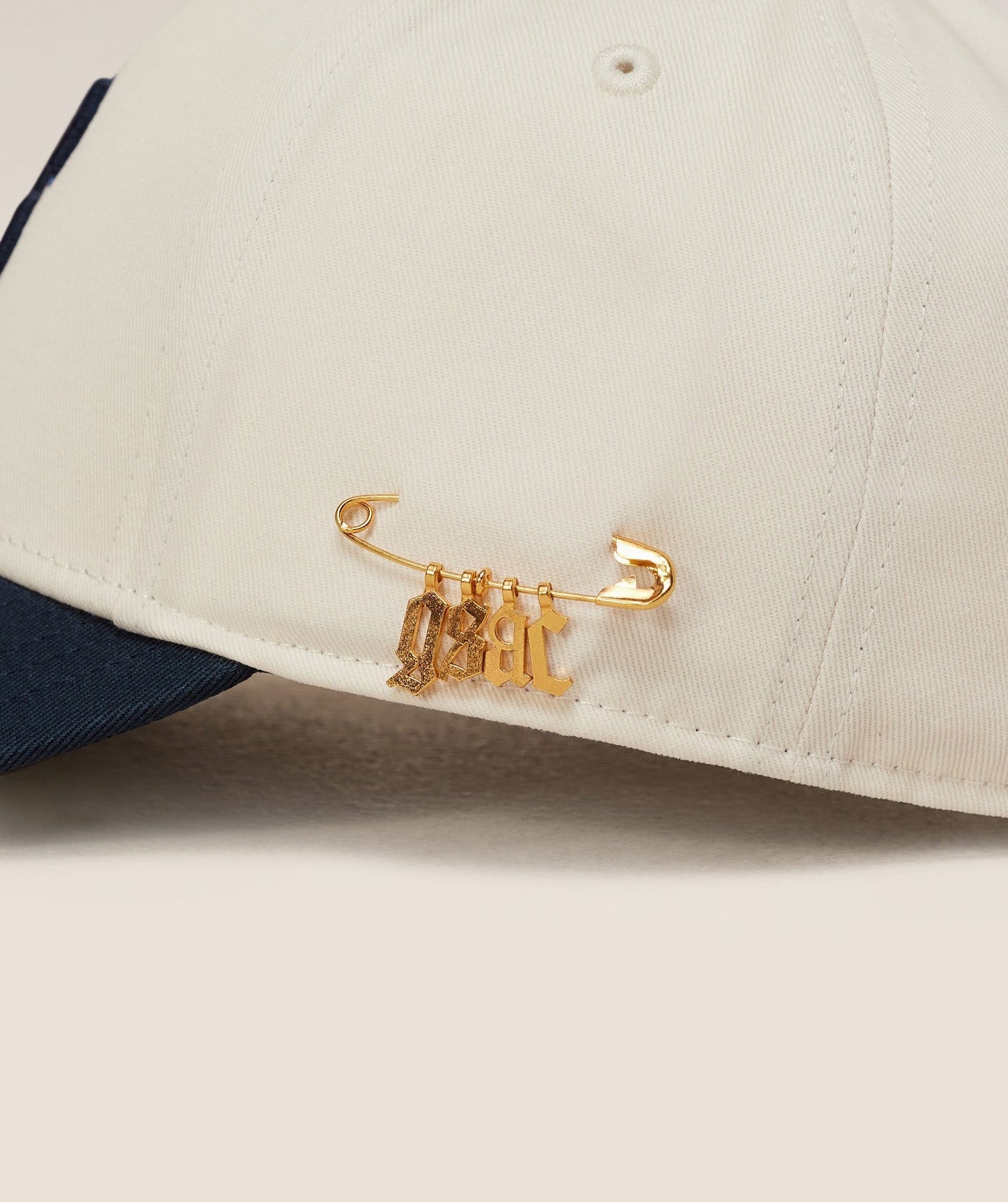 Gymshark x Analis Cap - Soft White/Midnight Blue