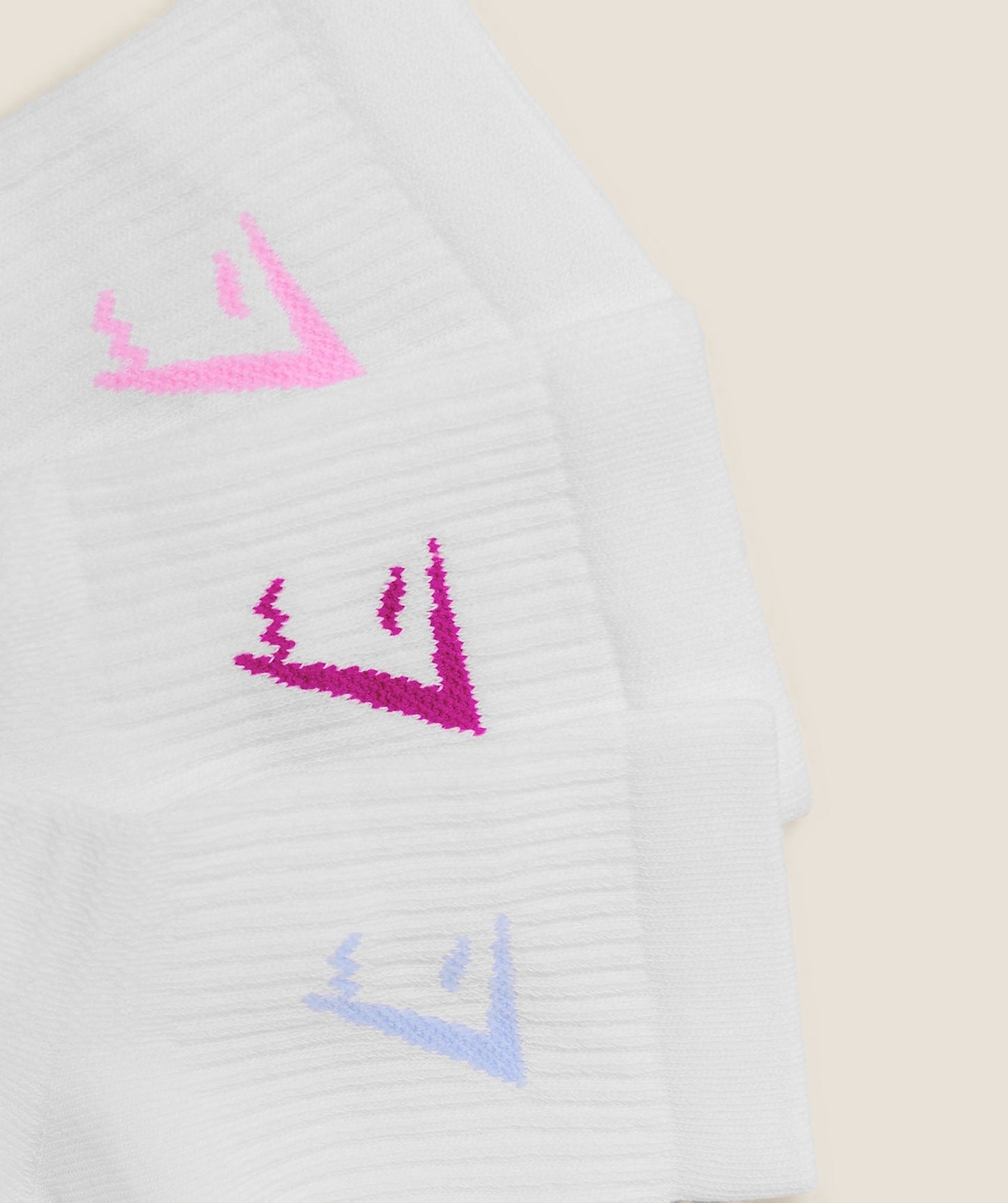 Gymshark Midi Socks 3pk - White / Chilled Blue / Focus Pink / Super-Set Pink