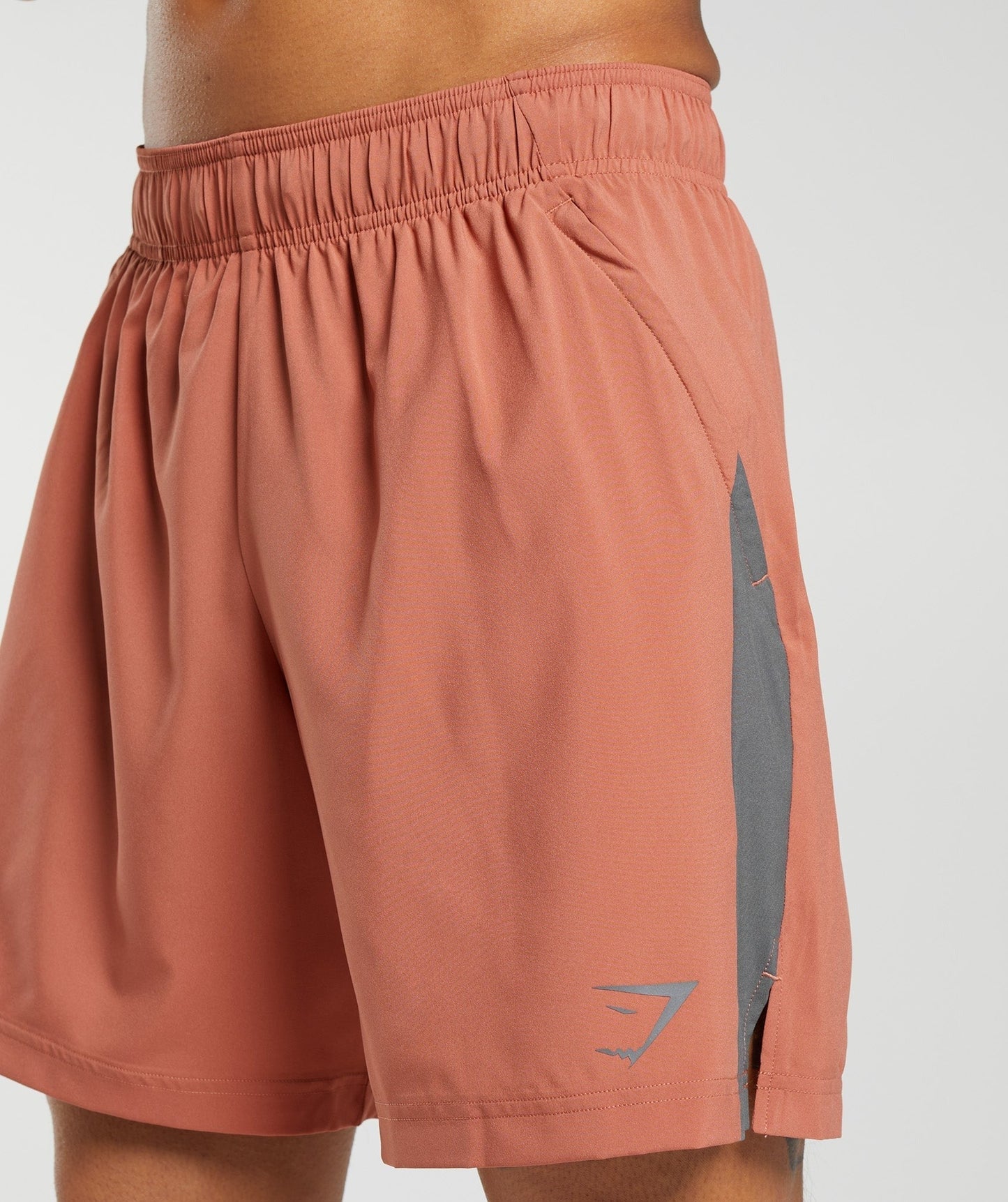 Gymshark Sport 7" Shorts - Persimmon Red/Silhouette Grey