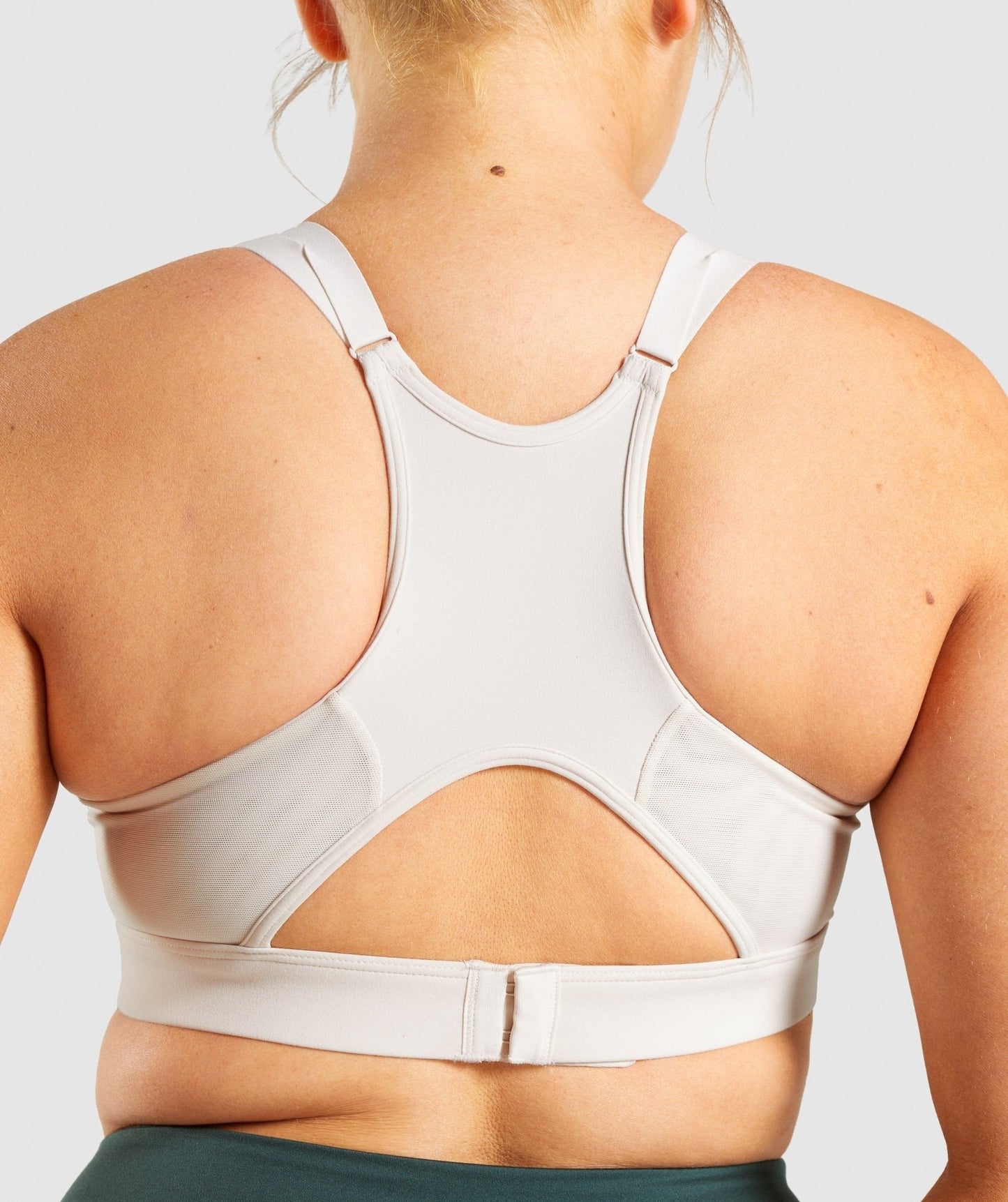 Gymshark Mesh Neckline Sports Bra - Cream