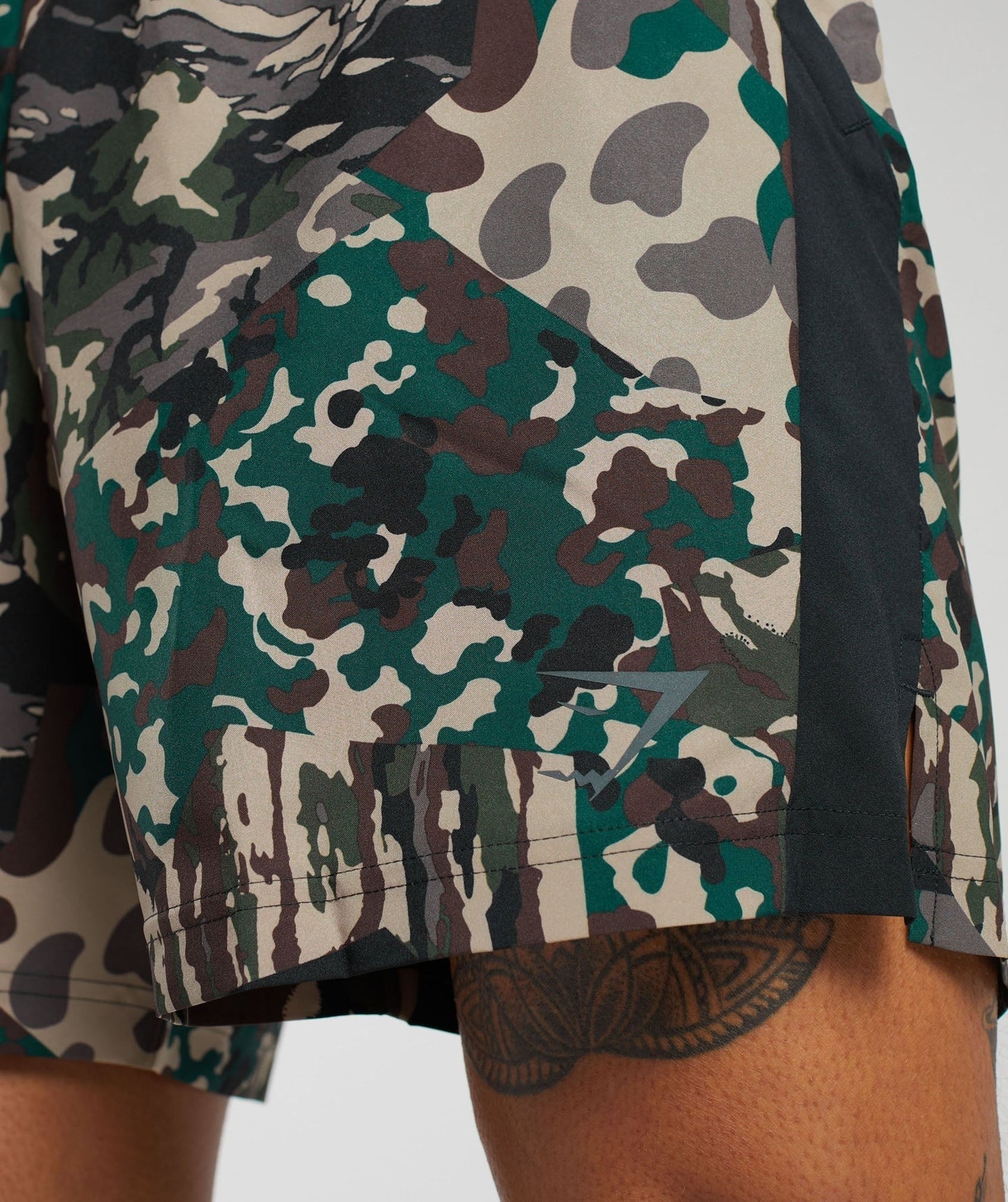 Gymshark Sport 7" Shorts - Cement Brown/Black Print