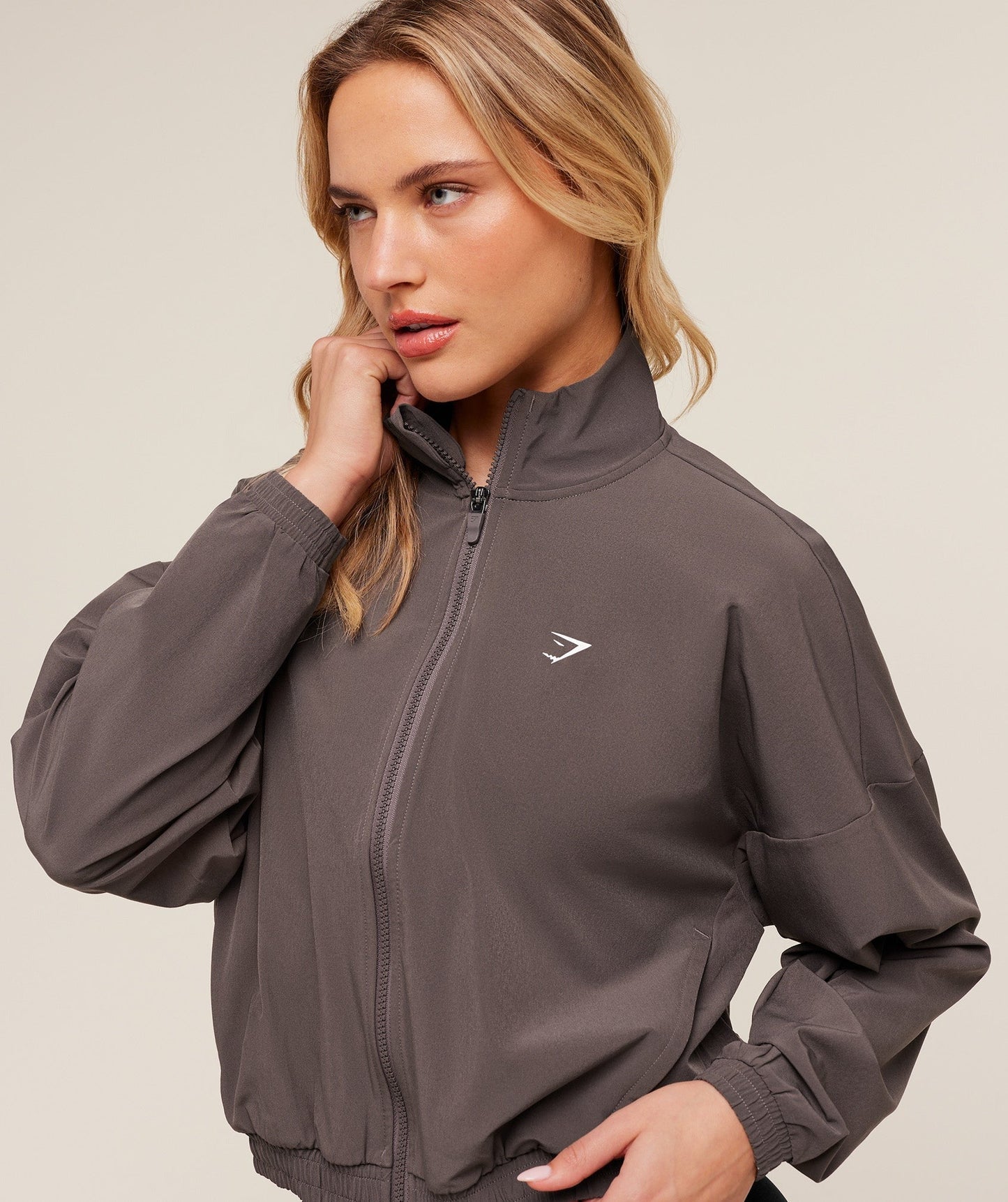 Gymshark Training Everyday Woven Jacket - Cool Brown