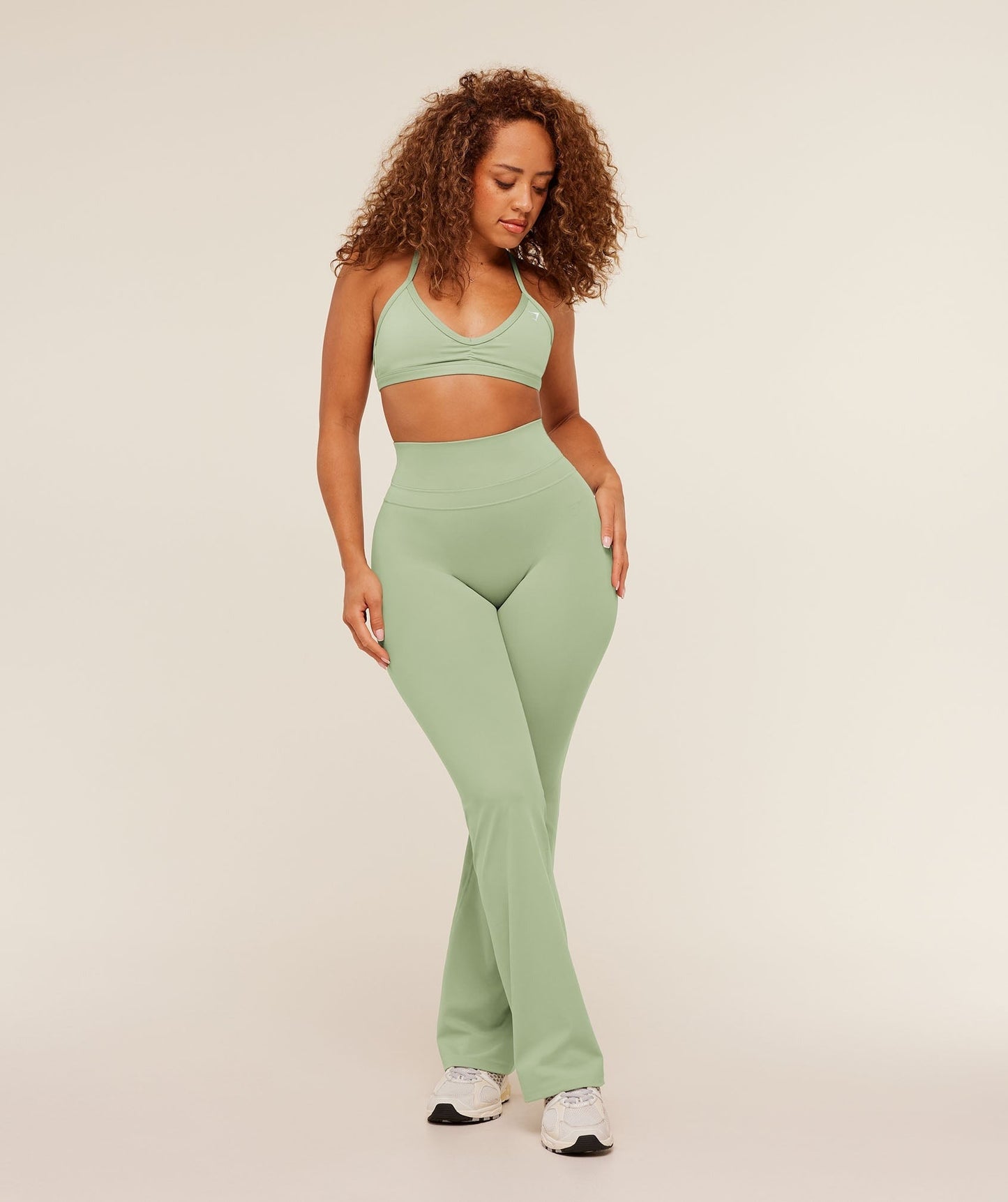 Gymshark Whitney Regular Flared Legging - Haze Green