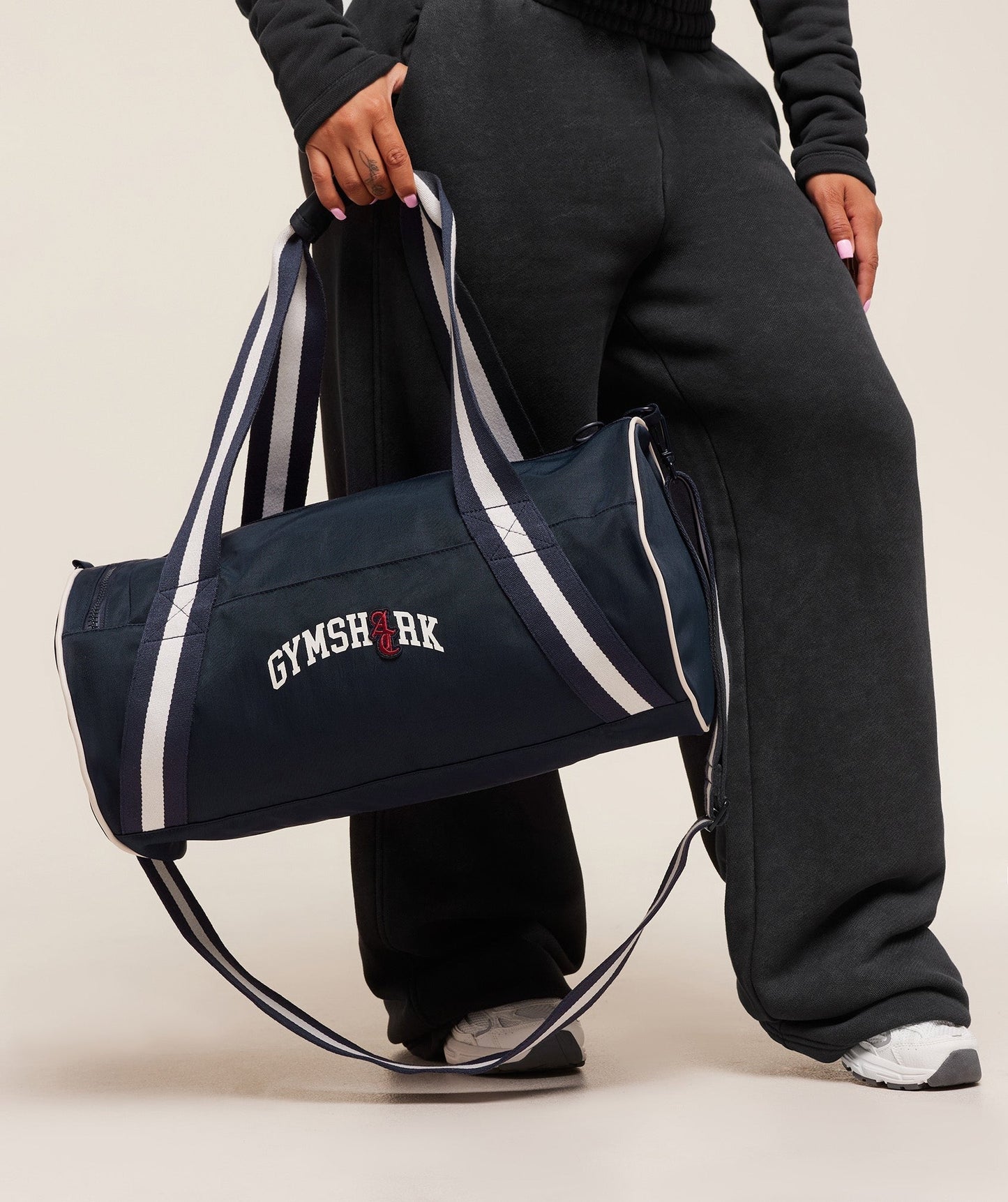 Gymshark x Analis Duffle Bag - Midnight Blue/Soft White