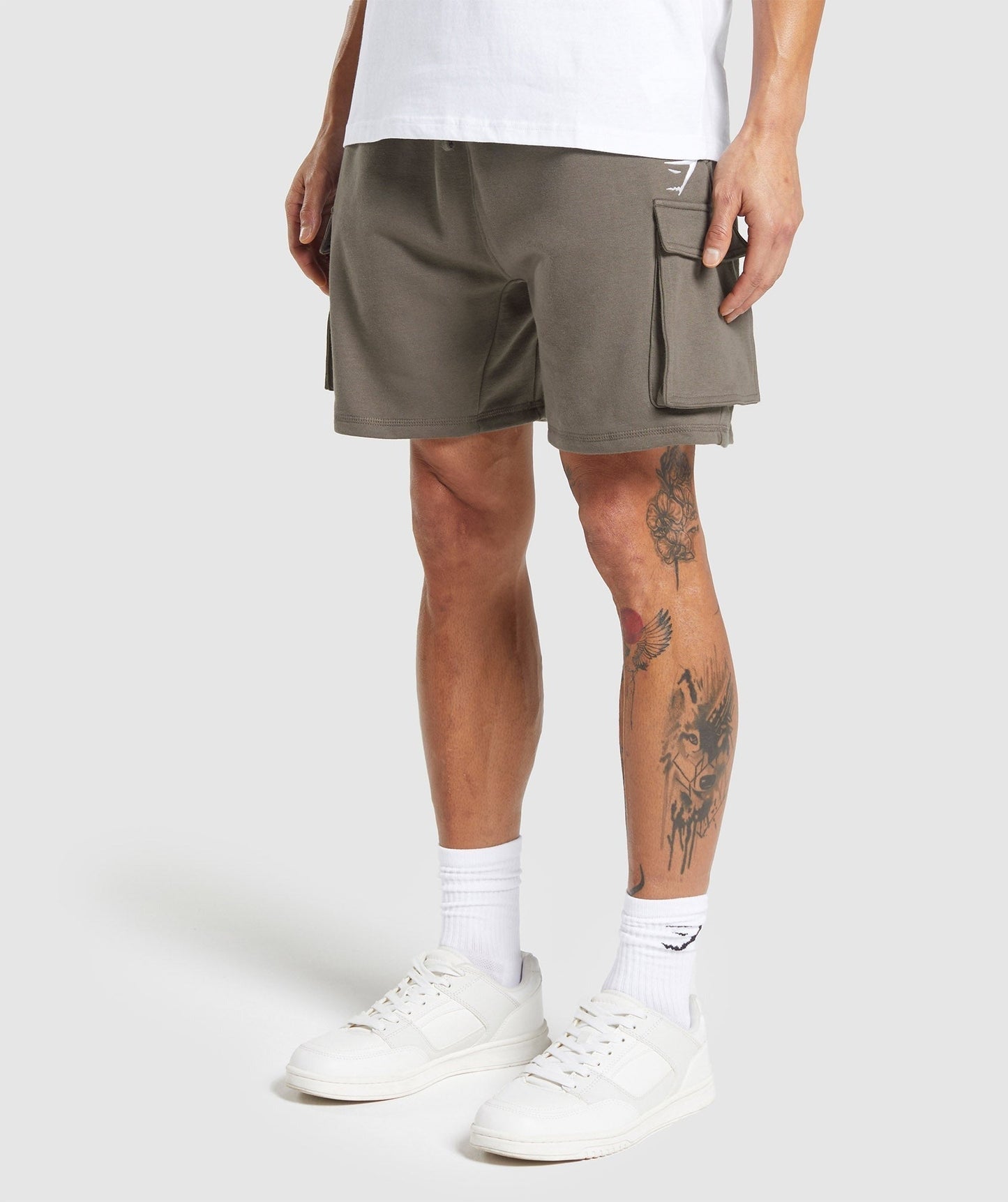 Gymshark Crest Cargo 7" Shorts - Camo Brown