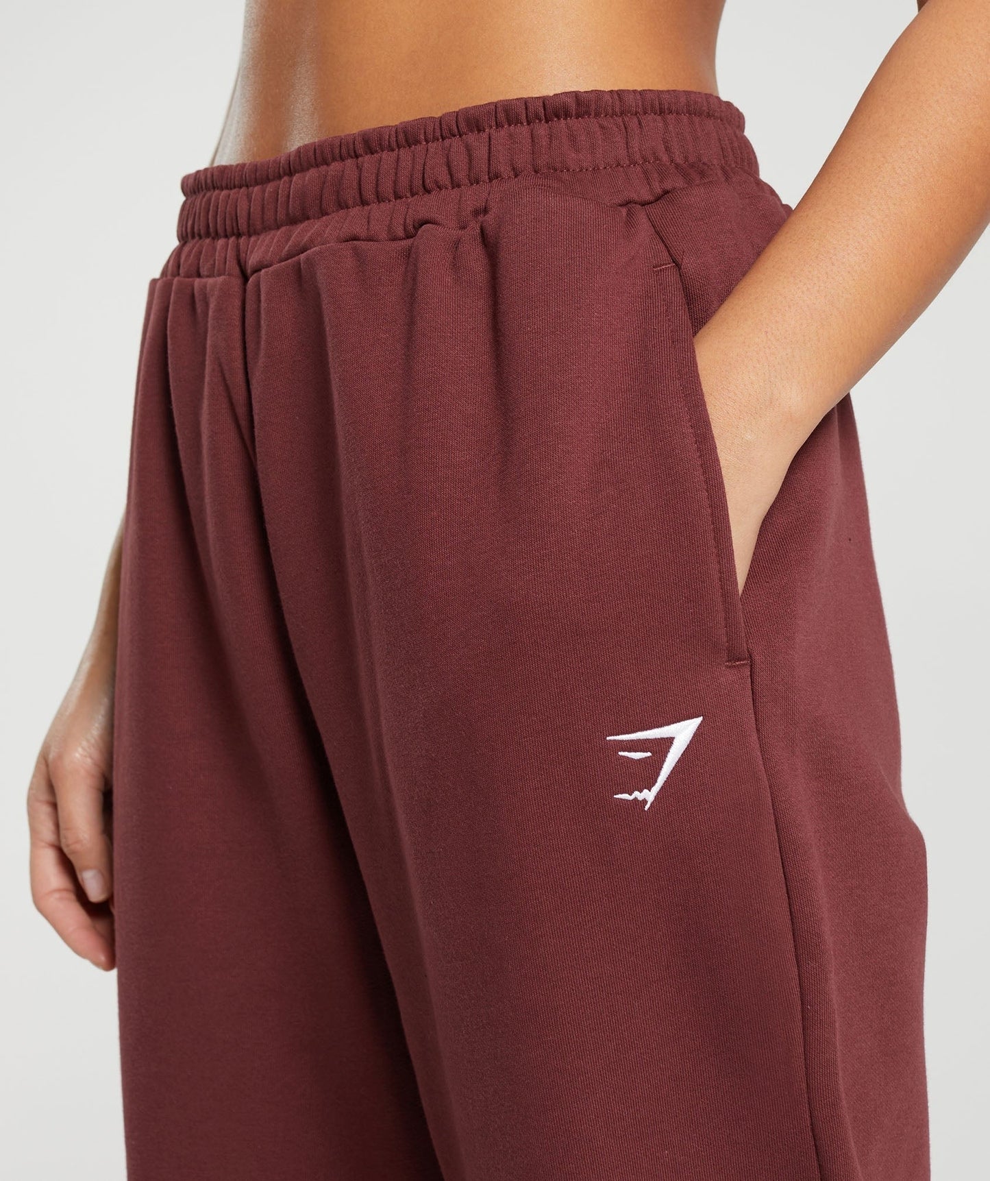 Gymshark Training Regular Fleece Joggers - Burgundy Brown