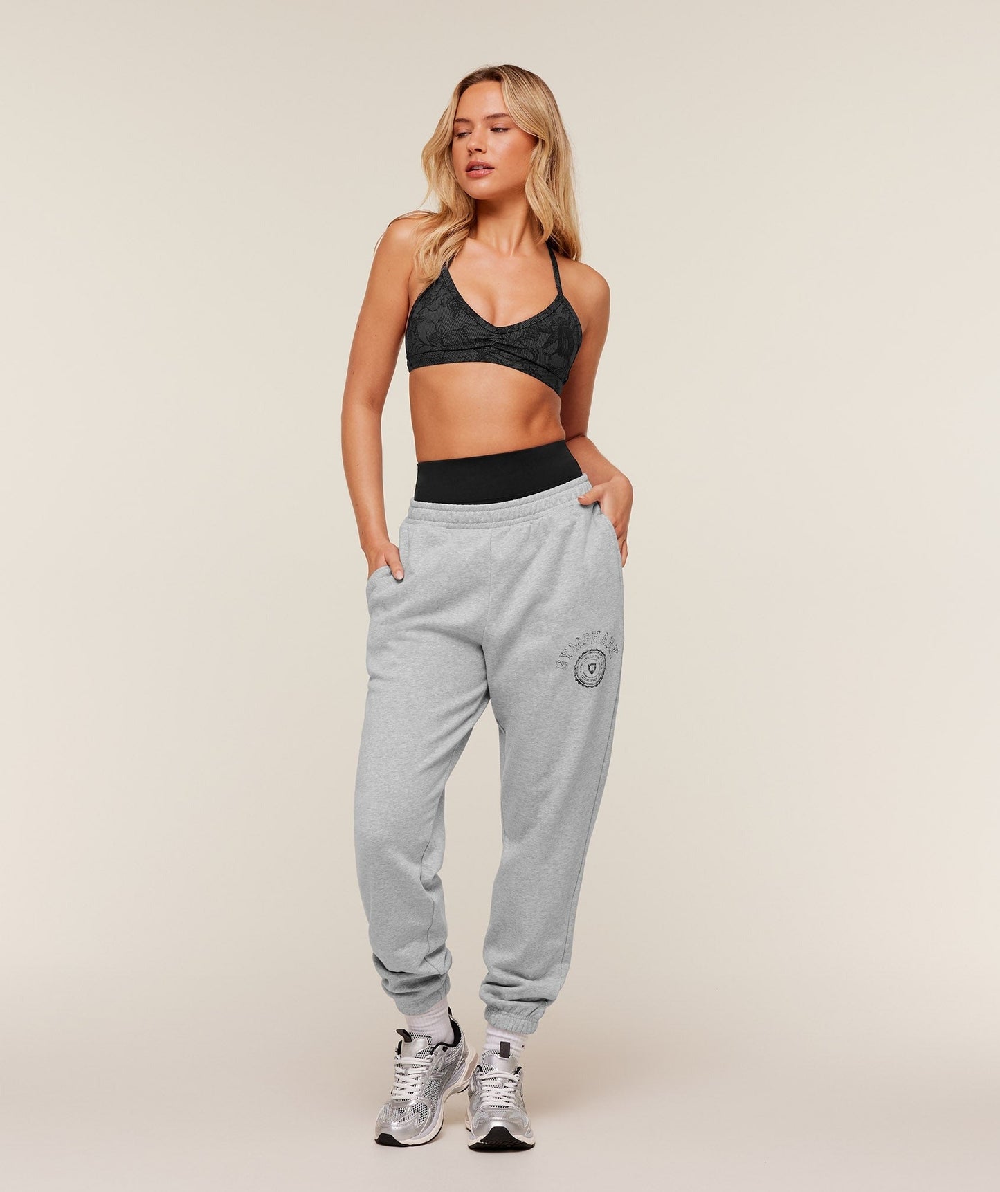 Gymshark Worn Crest Graphic Joggers - Light Grey Core Marl