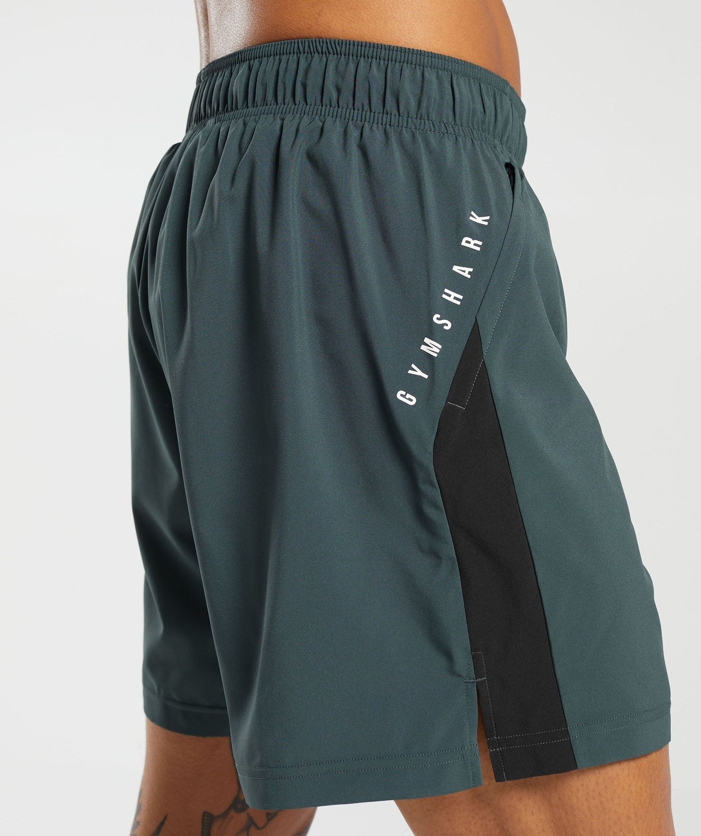 Gymshark Sport 7" Shorts - Fog Green/Black