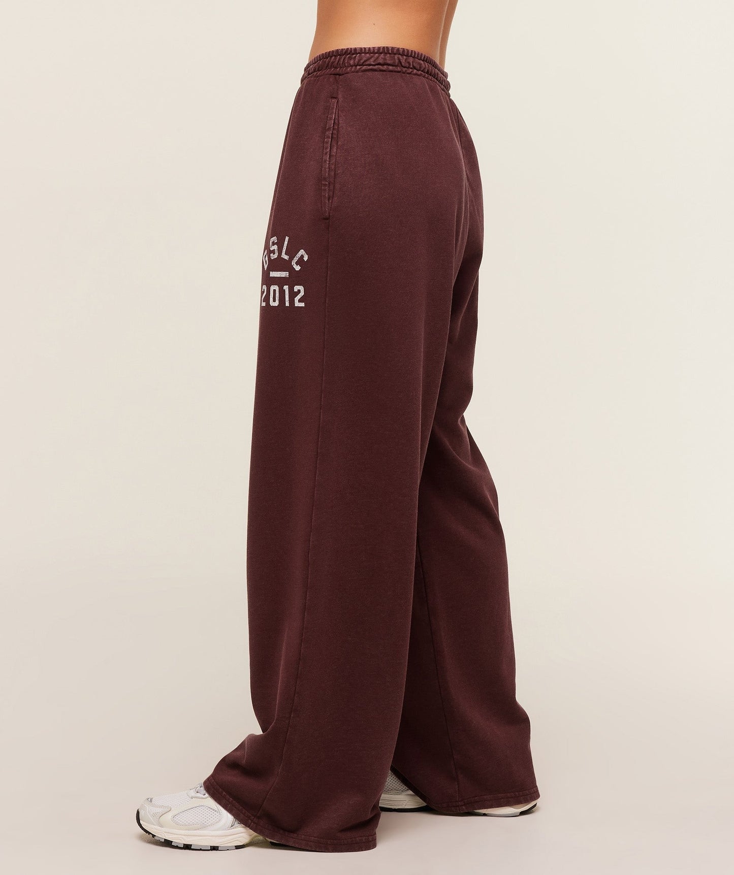 Gymshark Lifting Club 2012 Graphic Wide Leg Joggers - Rich Maroon/Wash