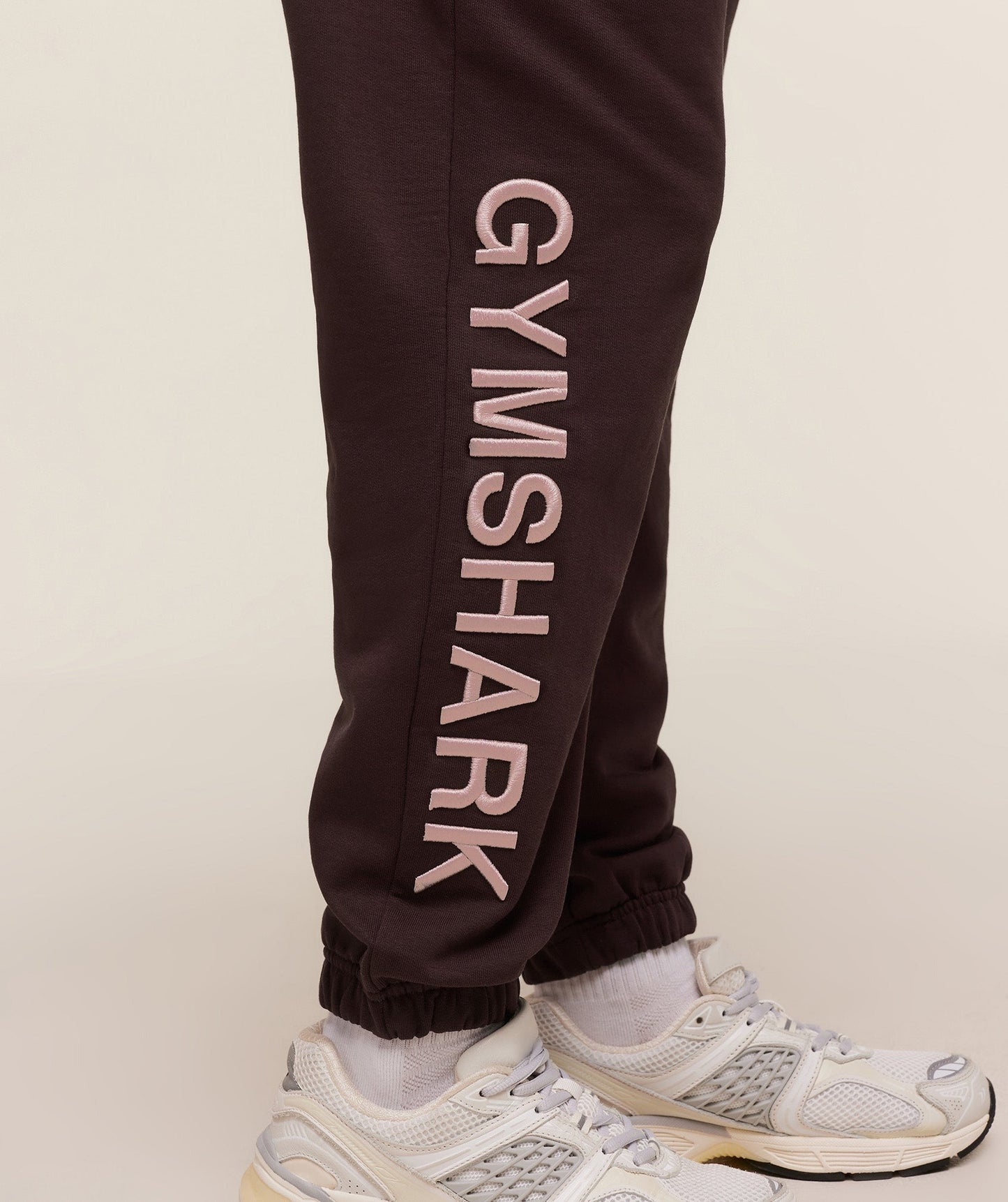 Gymshark Embroidered Logo Joggers - Cherry Purple