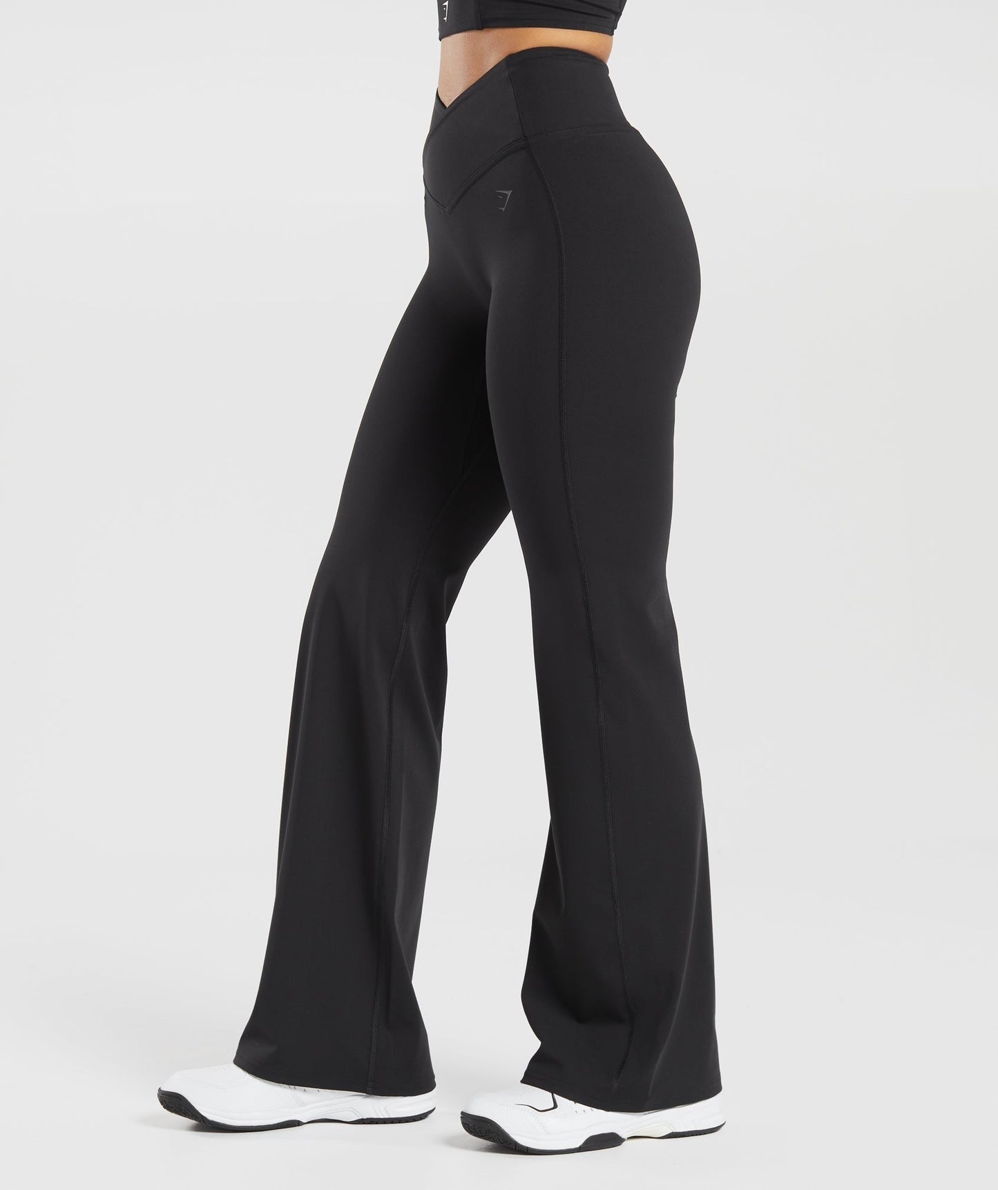 Gymshark Crossover Flared Regular Leggings - Black