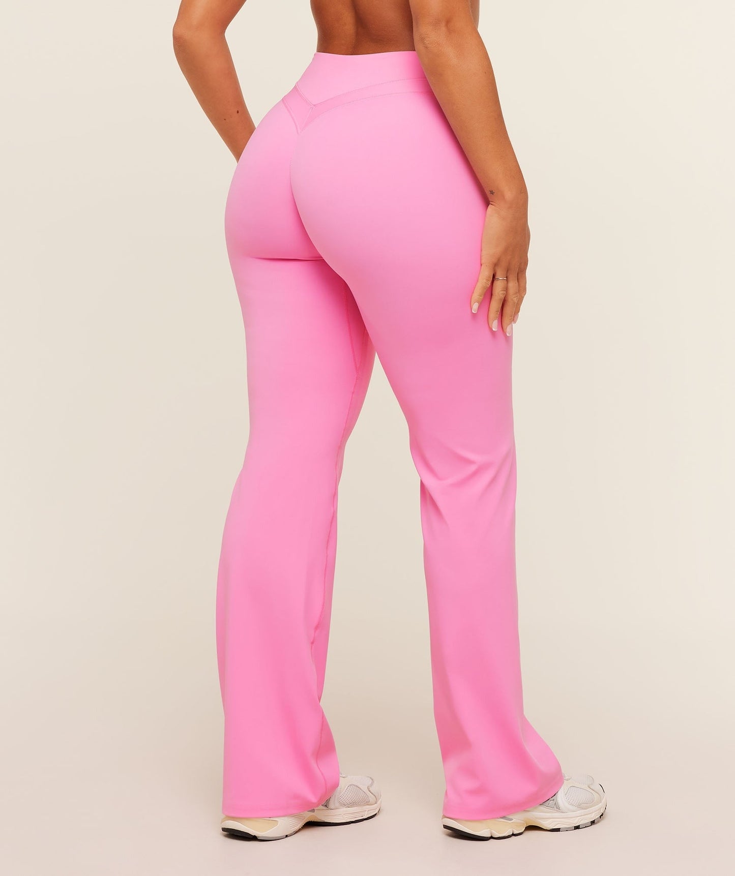 Gymshark Whitney Mid-High Rise Flared Leggings - Focus Pink