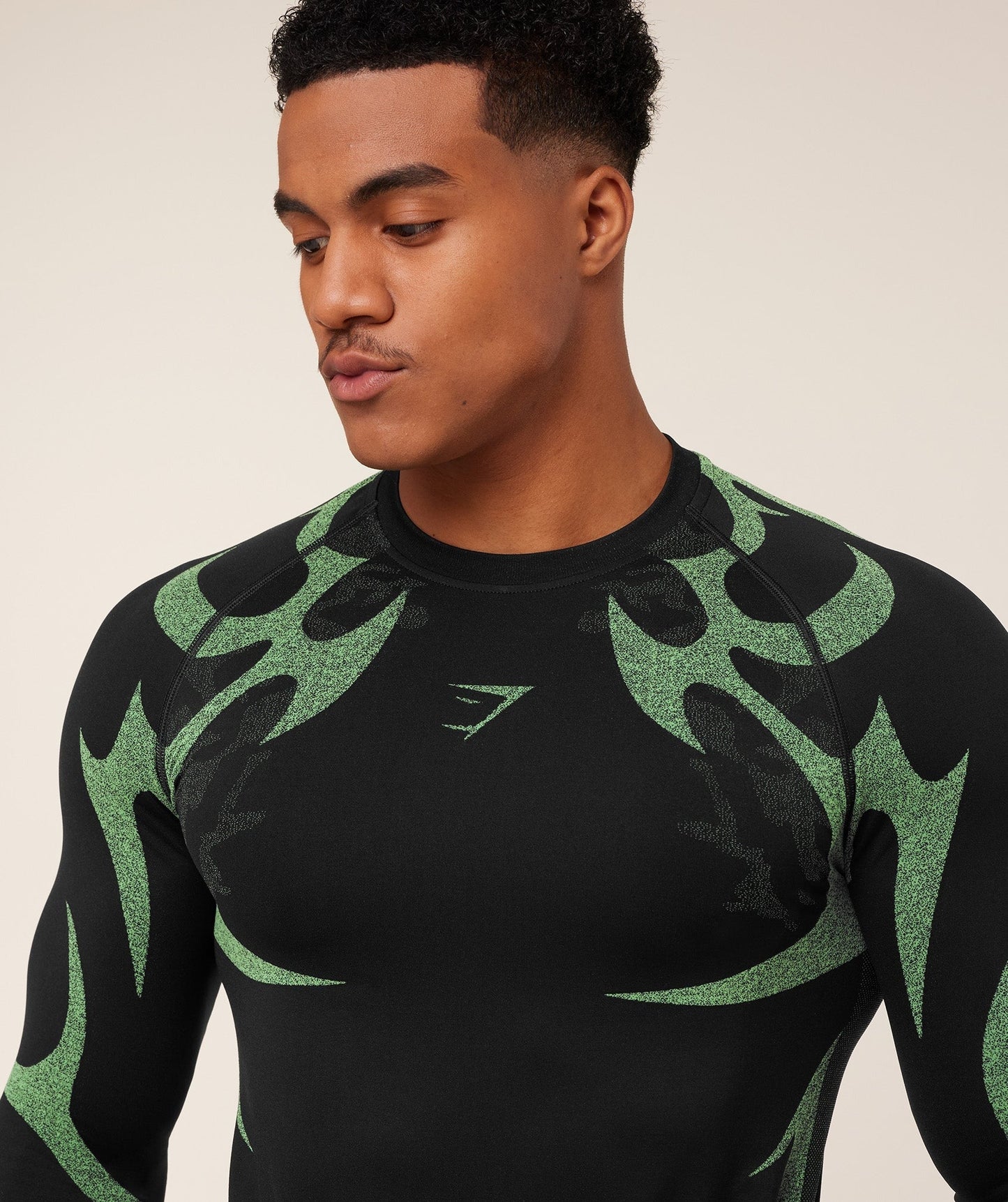 Gymshark Storm Seamless Long Sleeve T-Shirt - Black/Active Green