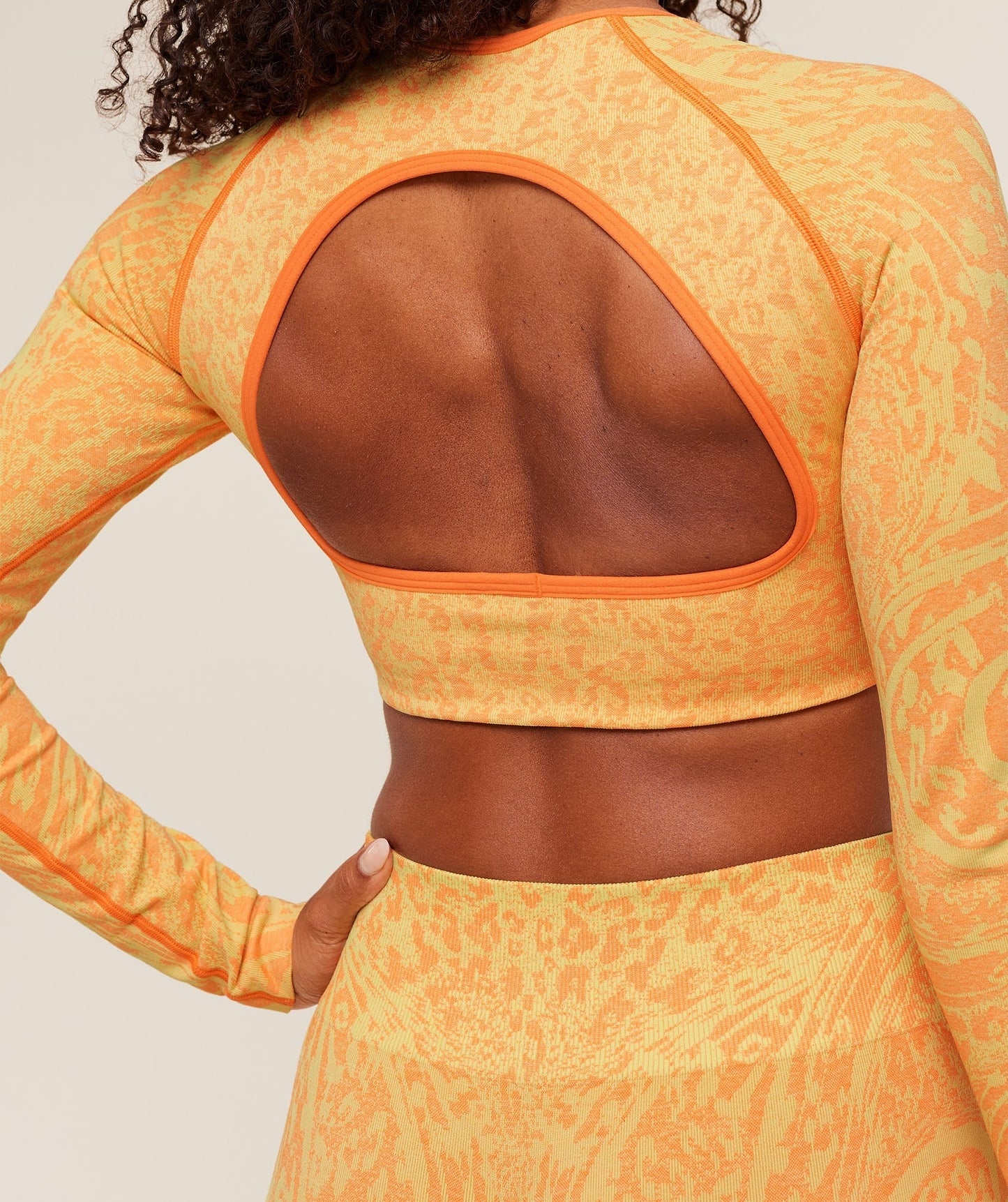 Gymshark Adapt Animal X Whitney Long Sleeve Crop Top - Sorbet Yellow / Dayglow Peach