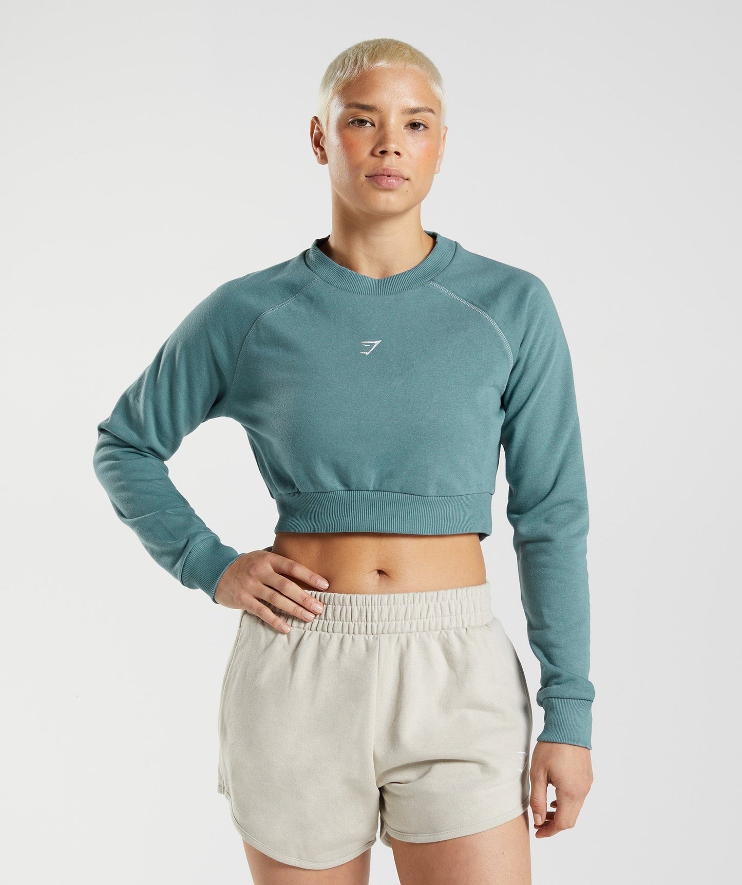 Gymshark Training Crop Sweater - Charred Blue