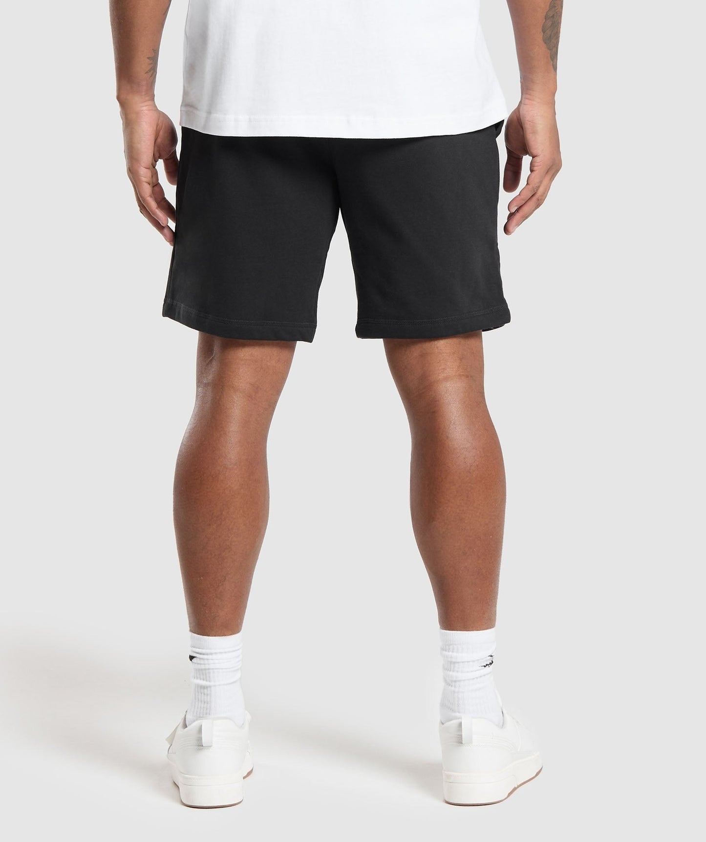 Gymshark Crest 9" Shorts - Black