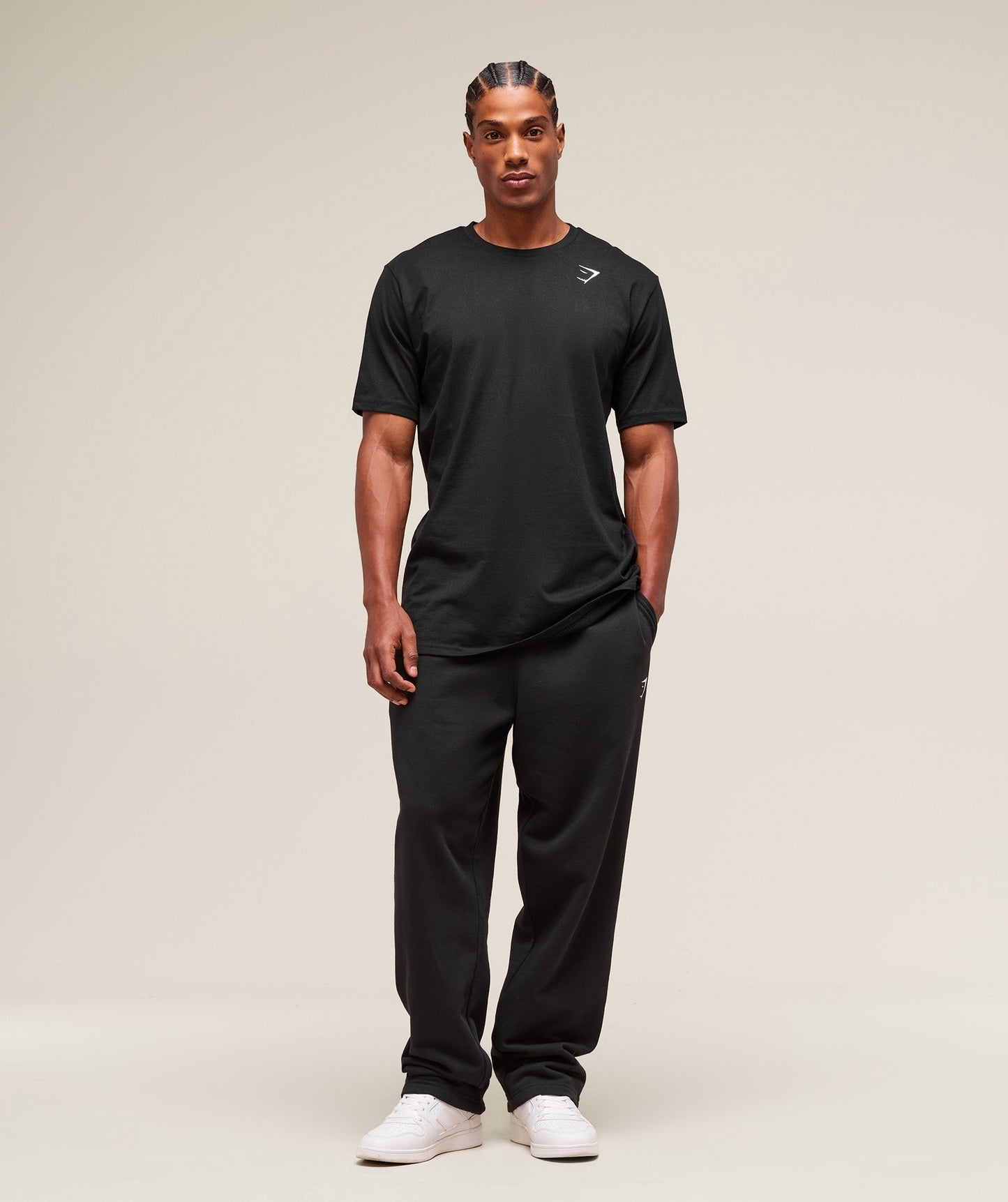 Gymshark Crest T-Shirt (Tall) - Black