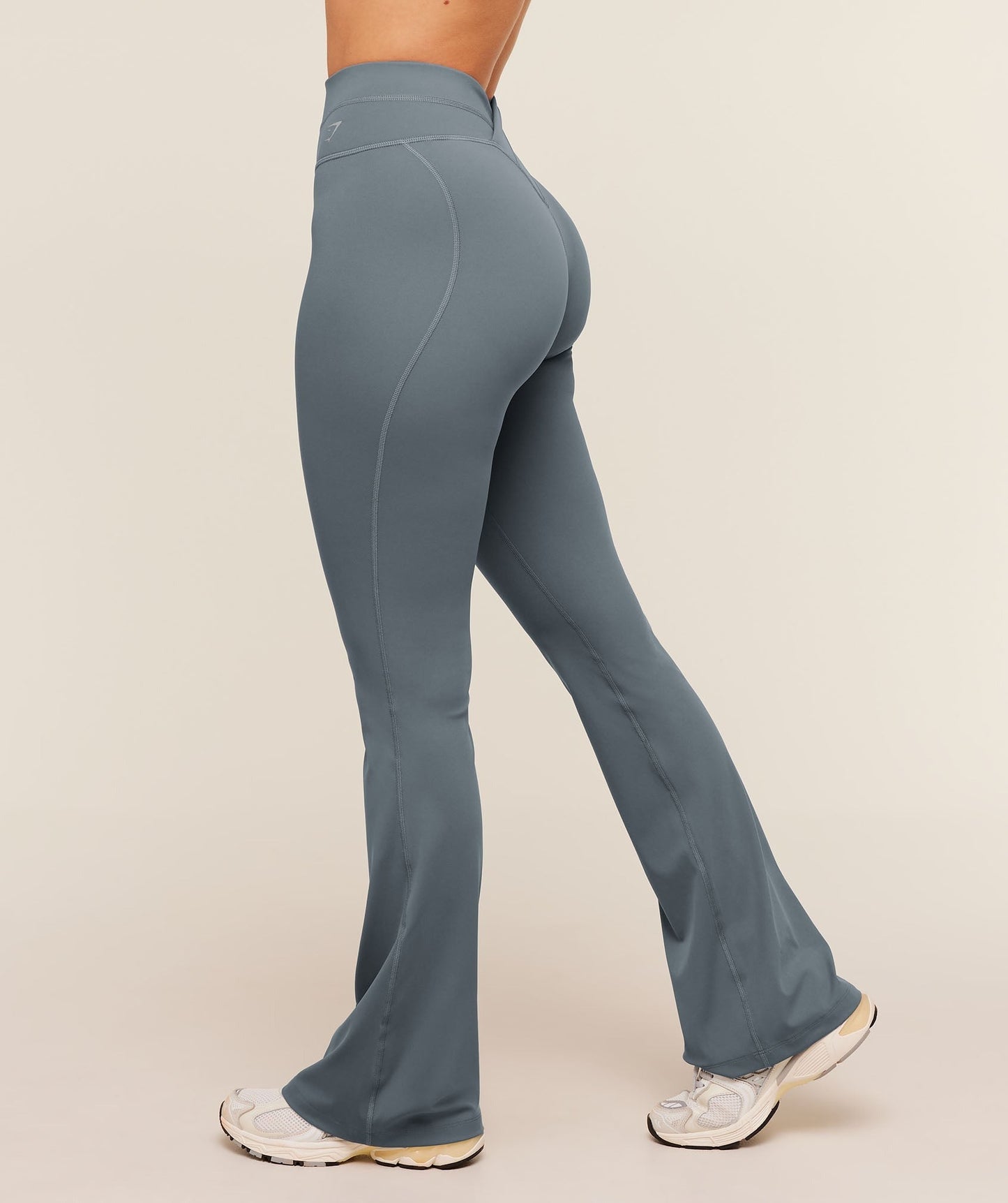 Gymshark Crossover Back Flared Leggings - Iron Blue