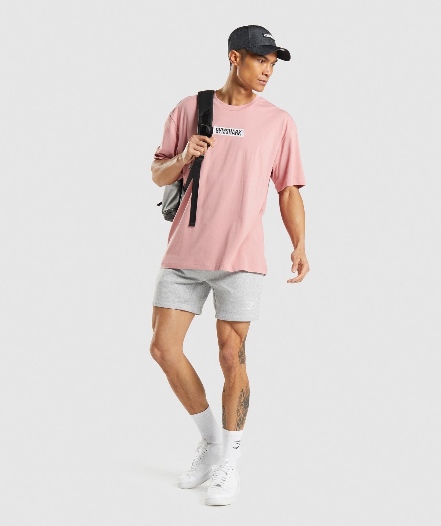 Gymshark Central Oversized T-Shirt - Pink