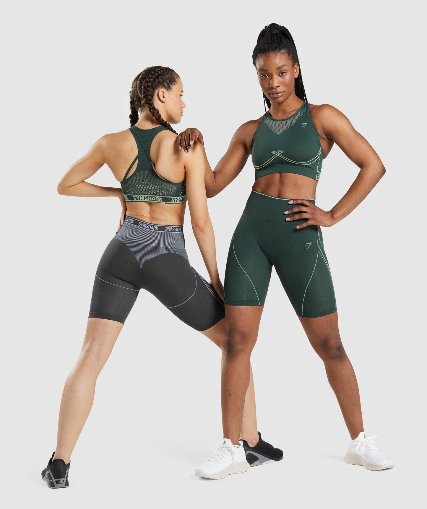 Gymshark Apex Seamless Sports Bra - Obsidian Green/Cucumber Green