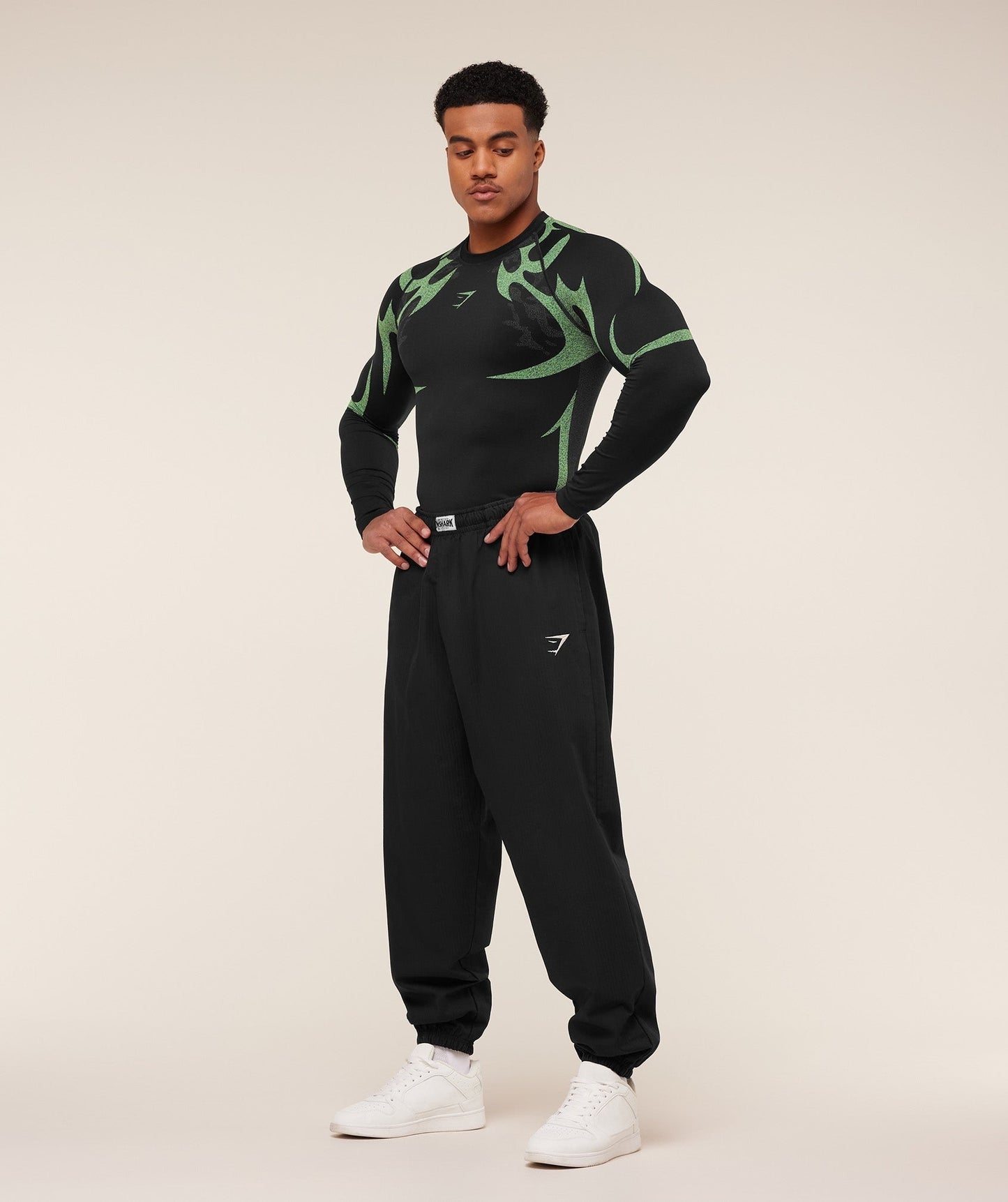 Gymshark Storm Seamless Long Sleeve T-Shirt - Black/Active Green