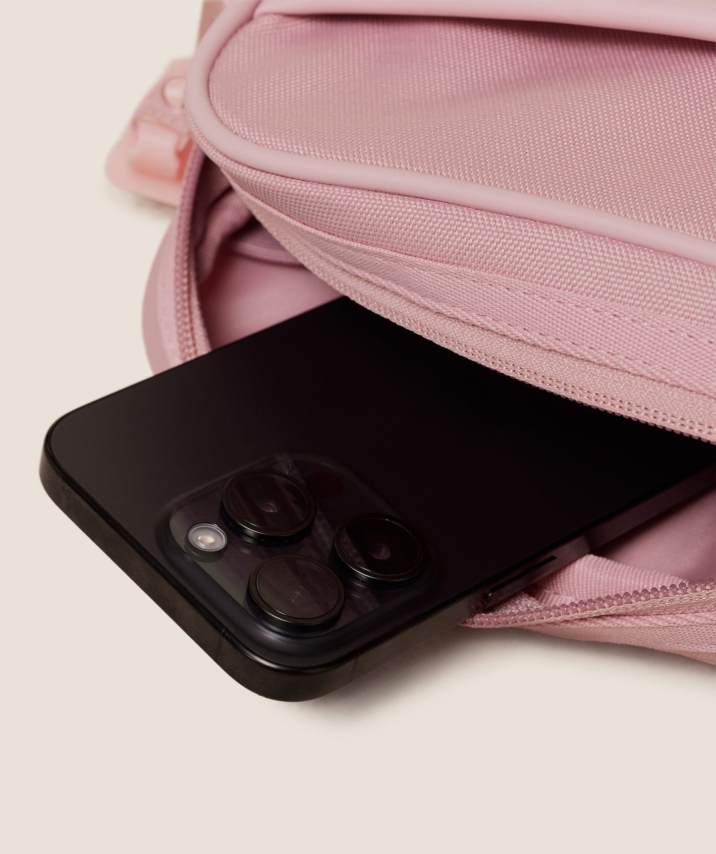 Gymshark Everyday Camera Bag - Cloud Pink
