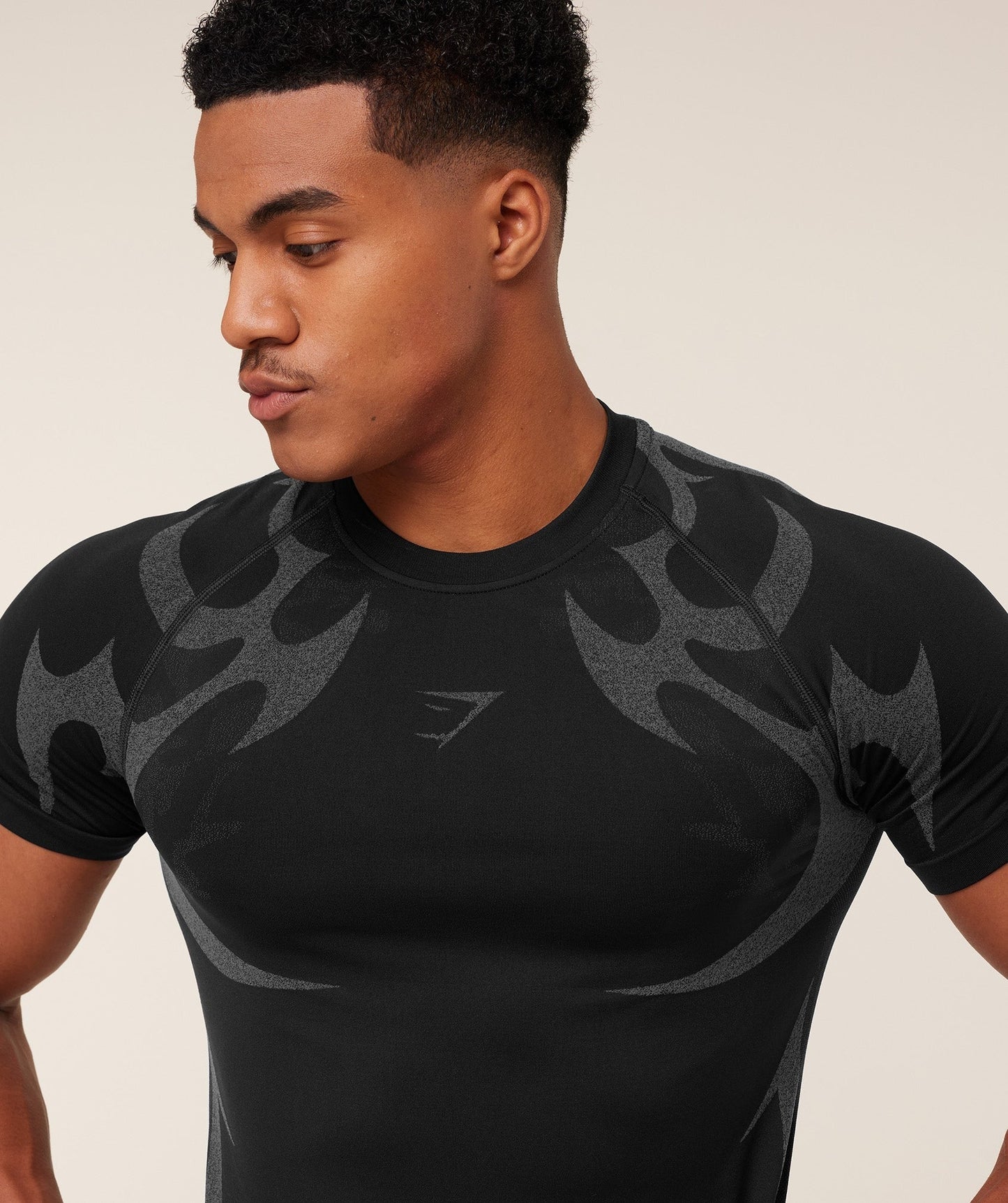 Gymshark Storm Seamless T-Shirt - Black/Pitch Grey