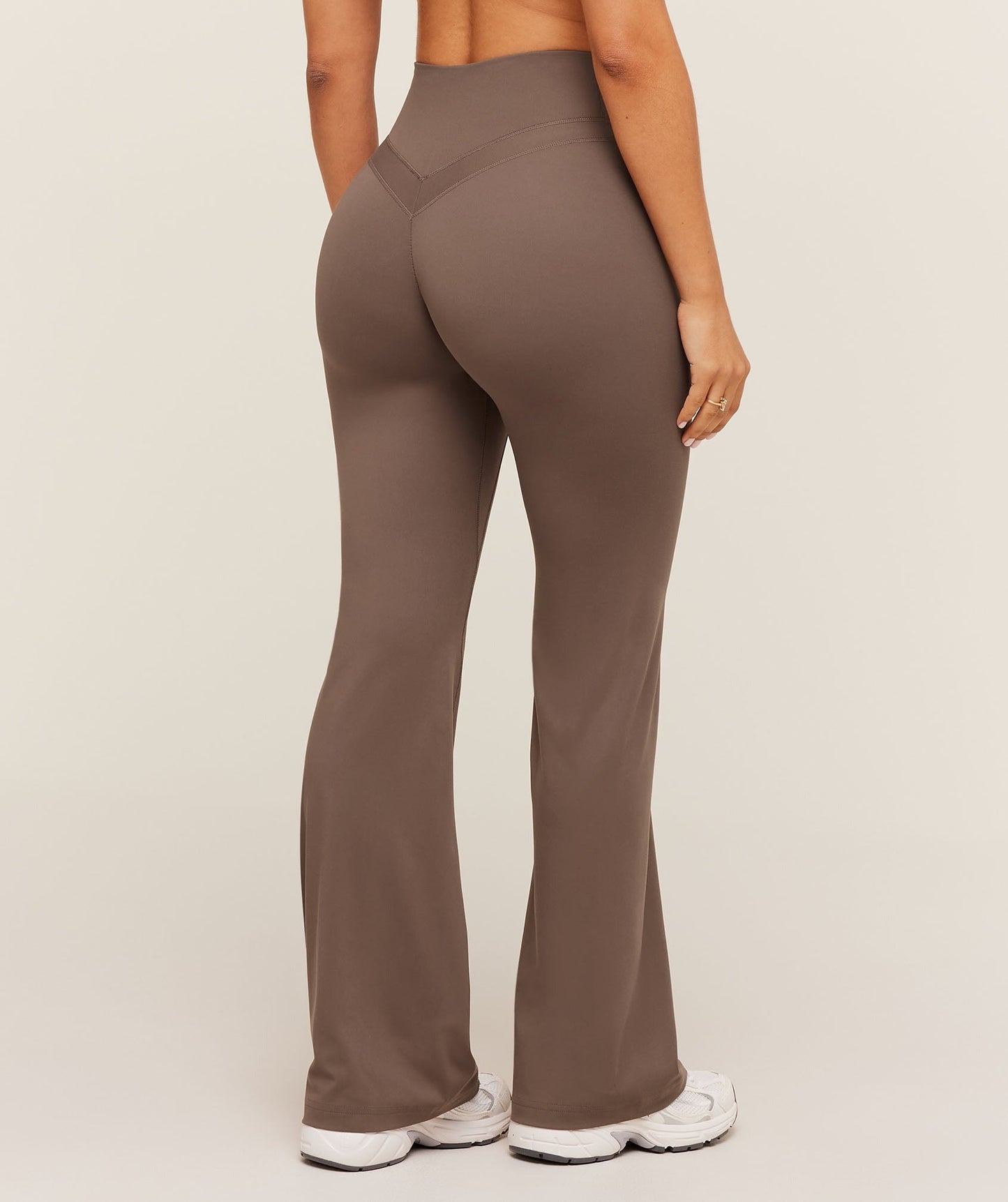 Gymshark Whitney Short Flared Legging - Soft Brown