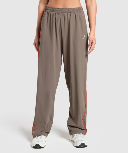 Gymshark Stitch Feature Woven Pants - Camo Brown