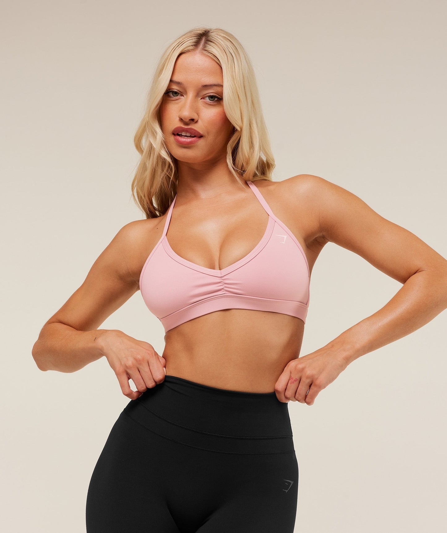 Gymshark Minimal Halterneck Sports Bra - Cloud Pink