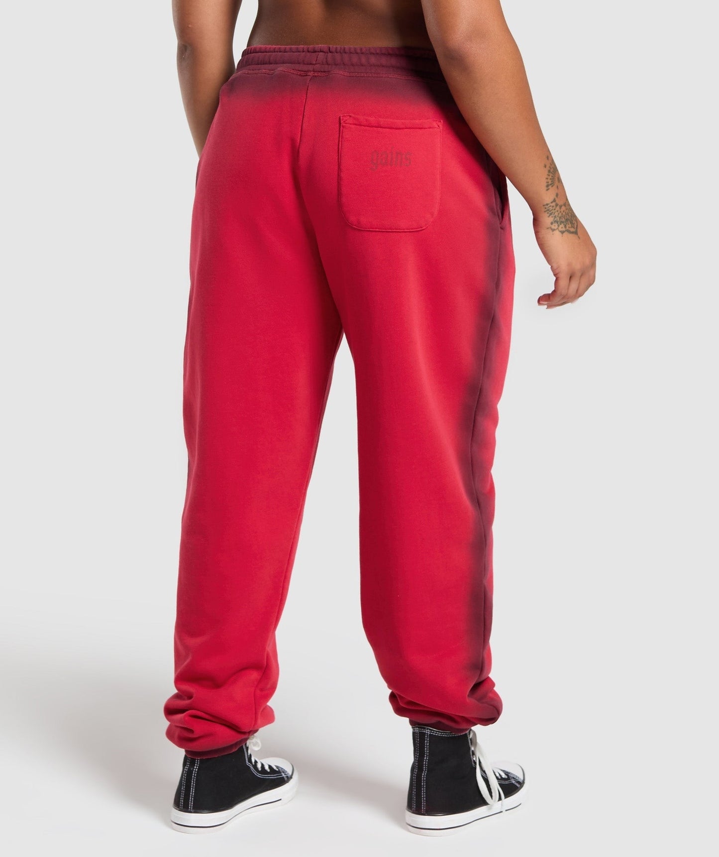 Gymshark Gains Washed Loopback Joggers - Red