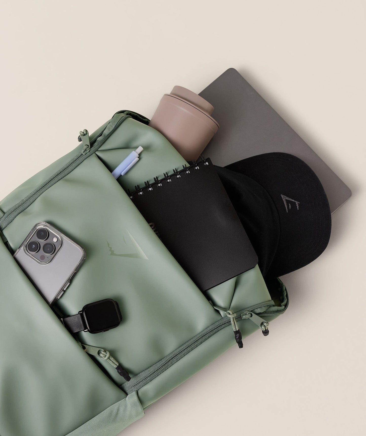 Gymshark Sleek Backpack - Unit Green
