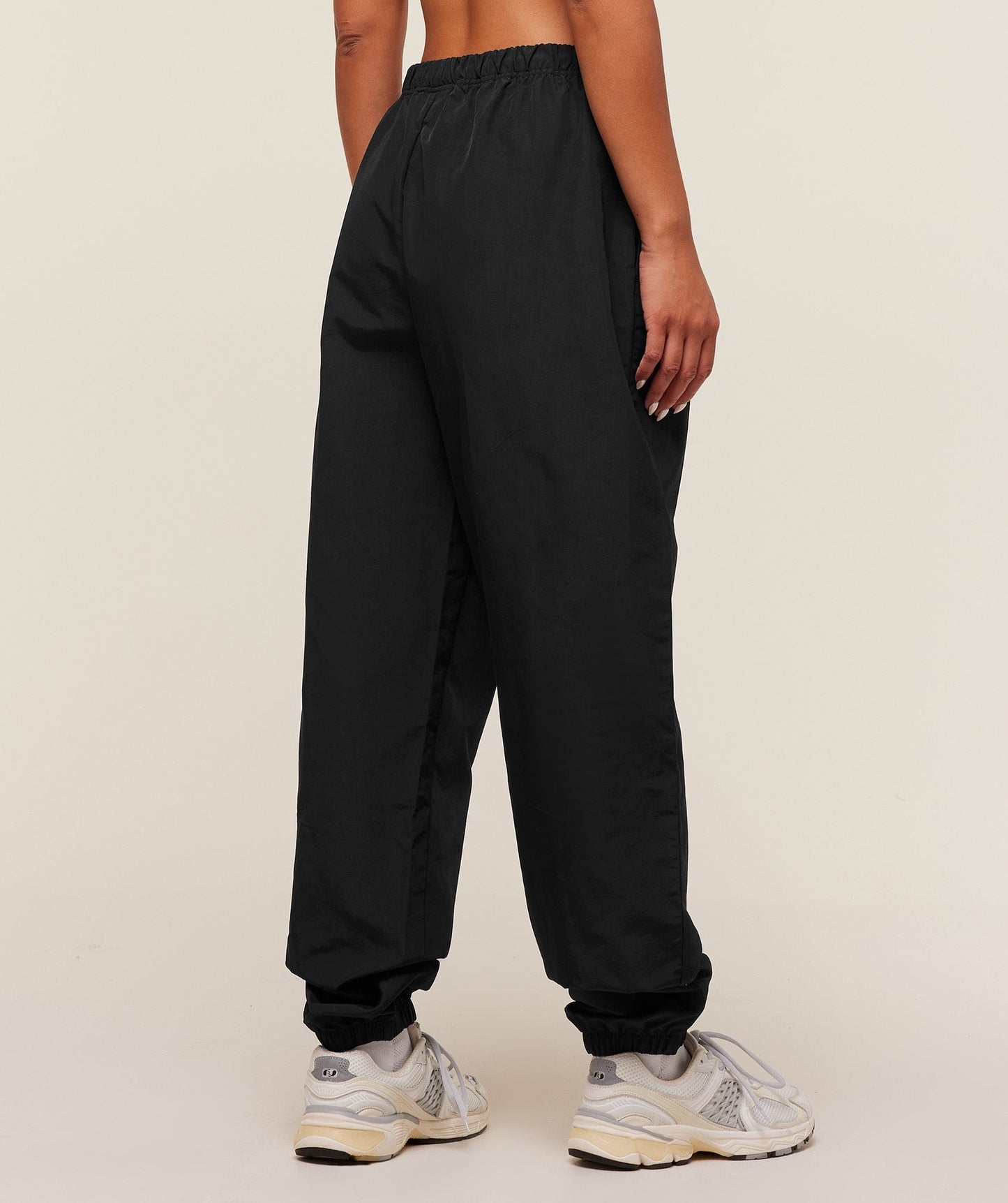 Gymshark Woven Track Pants - Black