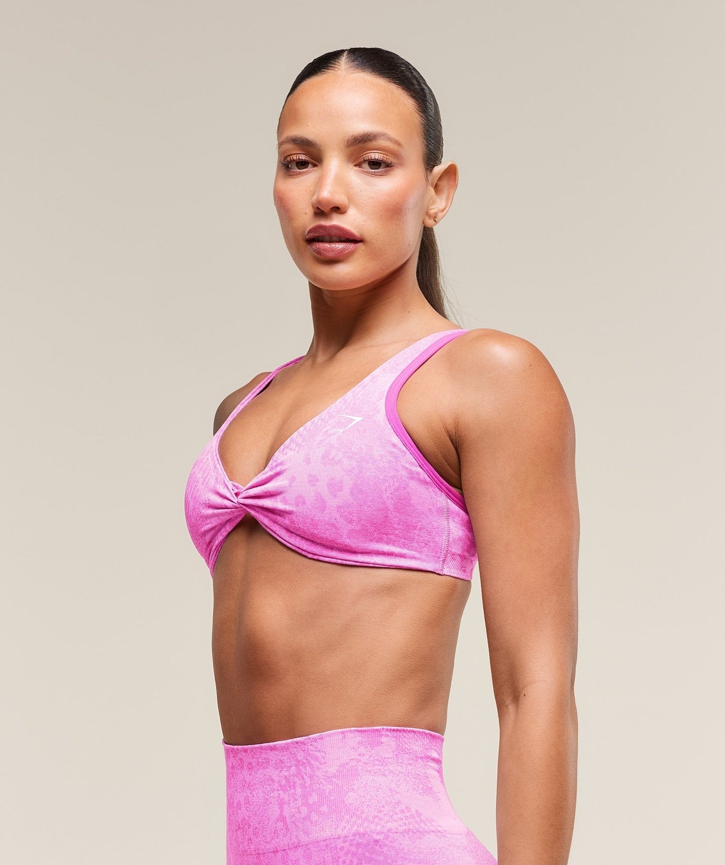 Gymshark Adapt Animal X Whitney Seamless Twist Front Bra - Sour Pink/Vibrant Pink