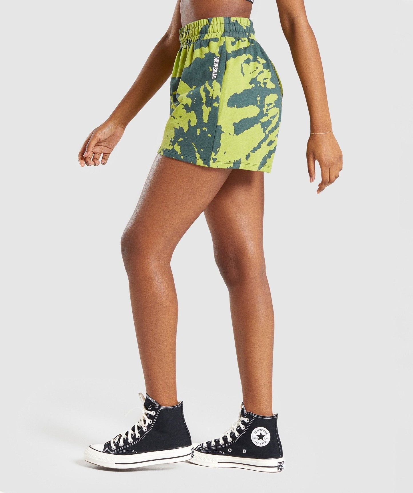 Gymshark Colour Burst Shorts - Dark Green Print