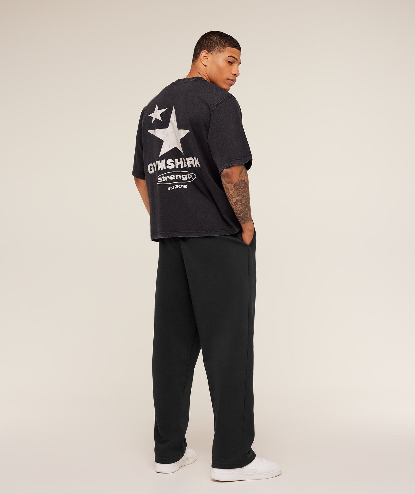 Gymshark Strength Stars Washed Graphic T-Shirt - Black