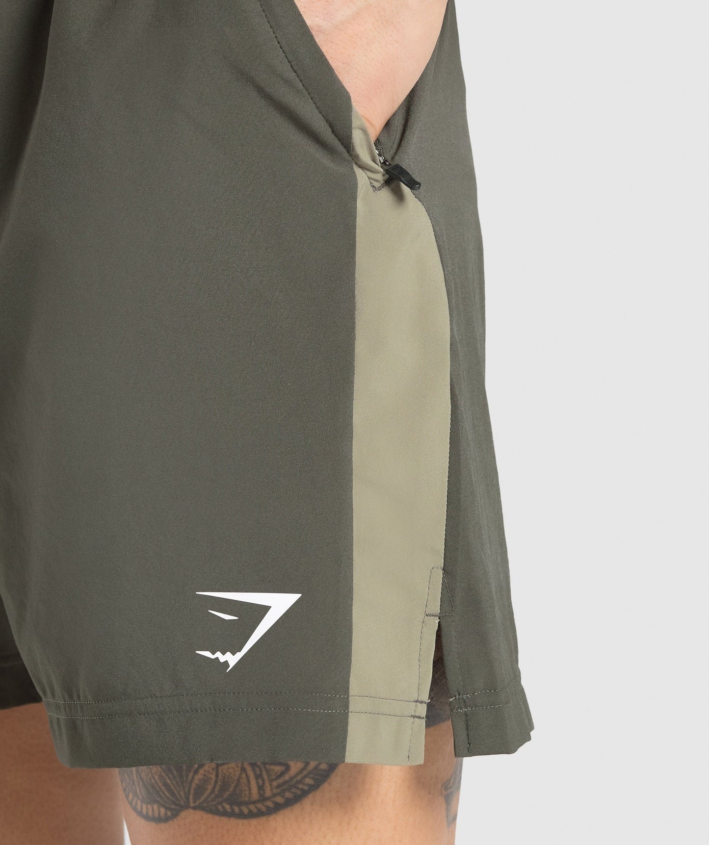 Gymshark Sport 7" Shorts - Strength Green/Utility Green