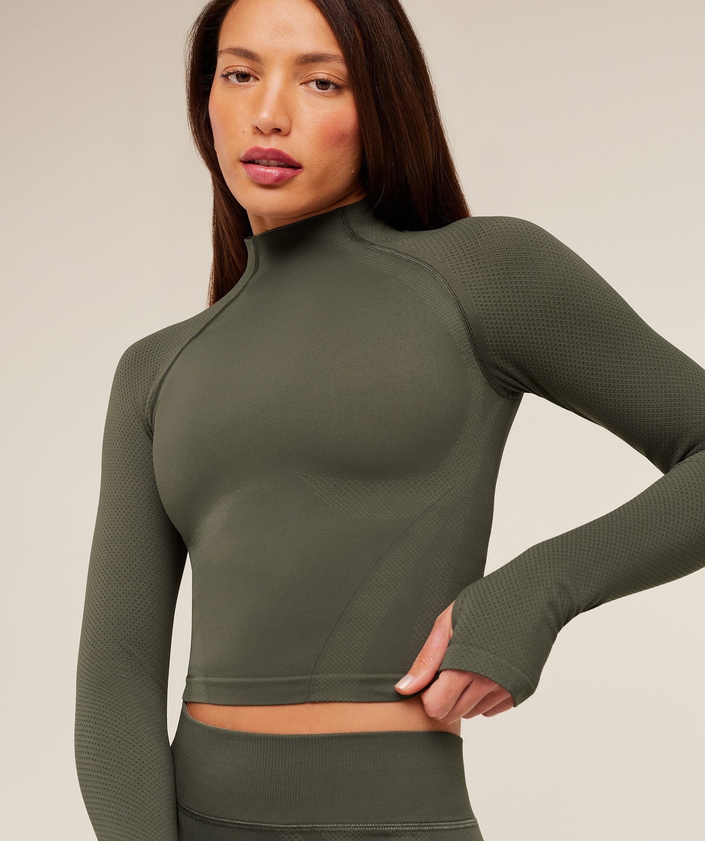 Gymshark Weekend Seamless Long Sleeve Top - Strength Green / Grounded Green