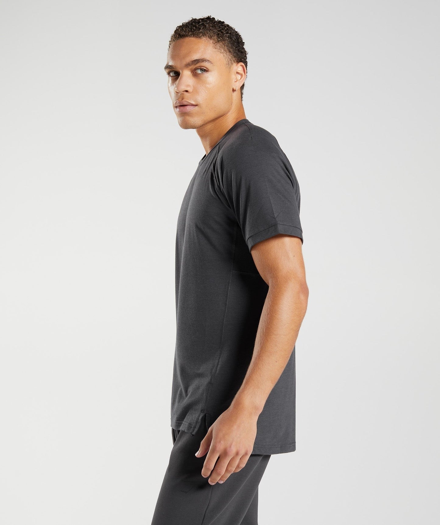 Gymshark Studio Breath T-Shirt - Onyx Grey