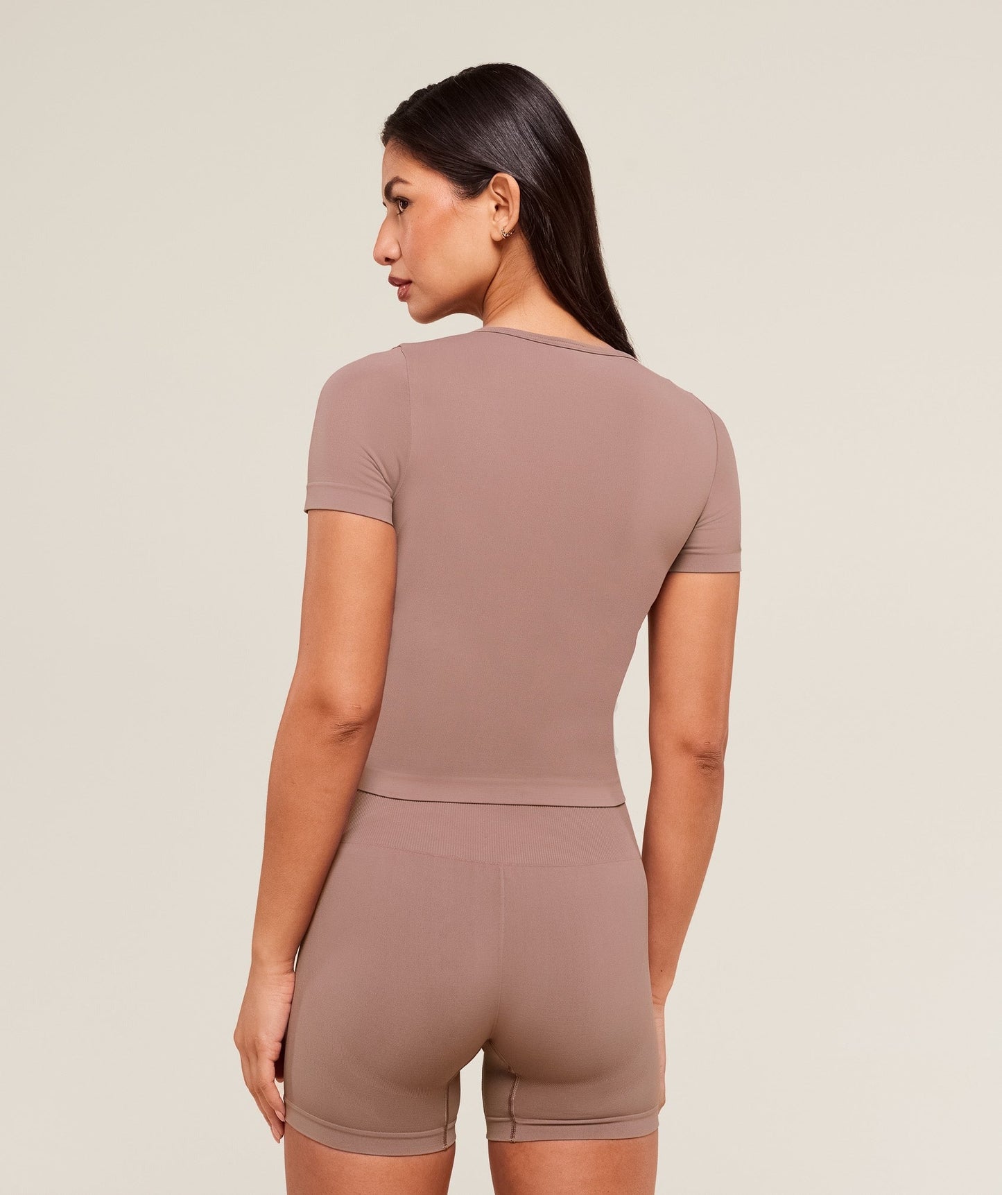 Gymshark Everyday Seamless Tight Fit Crew Neck Tee - Chestnut Pink