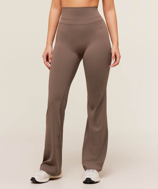 Gymshark Whitney Regular Flared Legging - Soft Brown