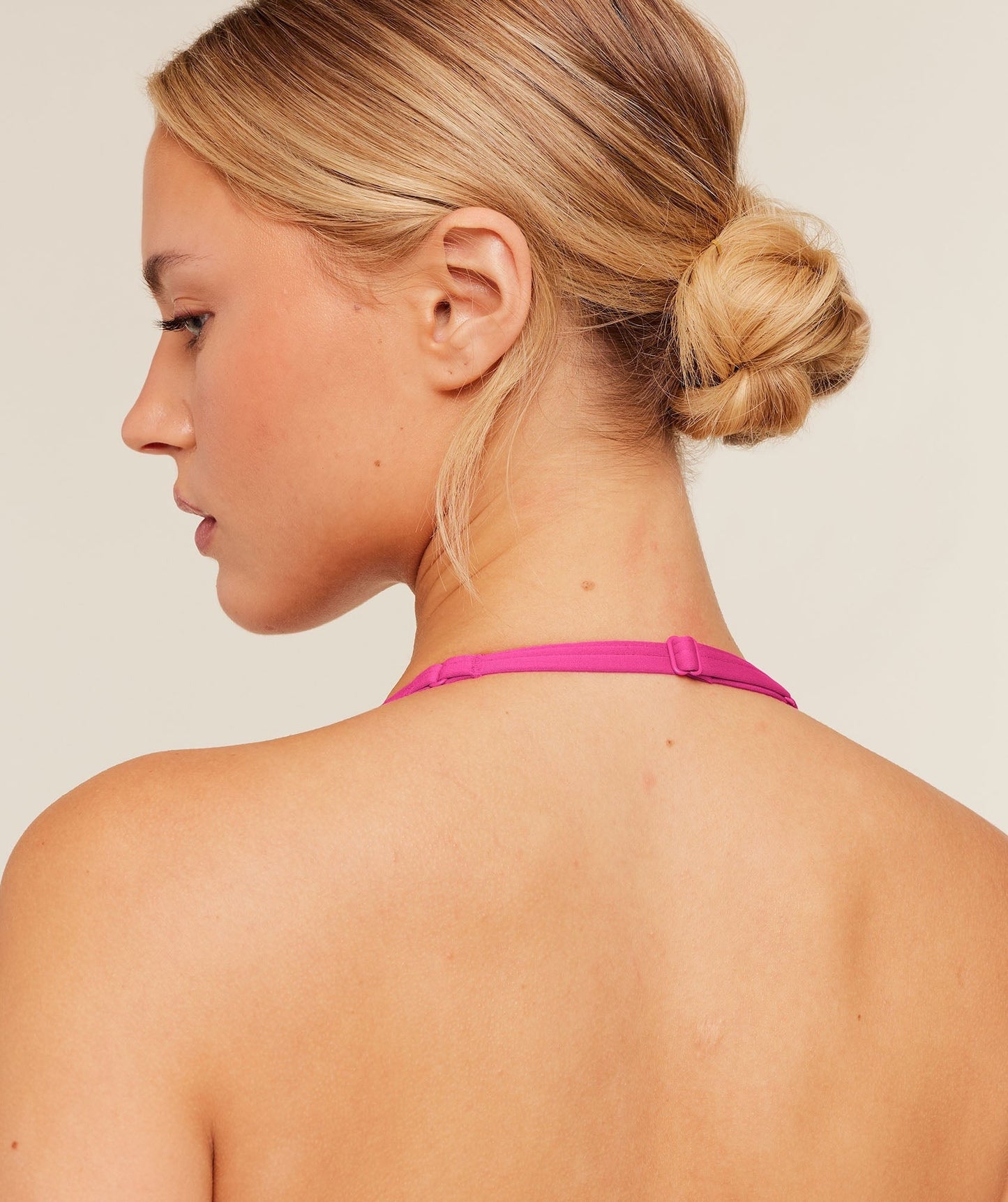 Gymshark Minimal Halterneck Sports Bra - Super-Set Pink