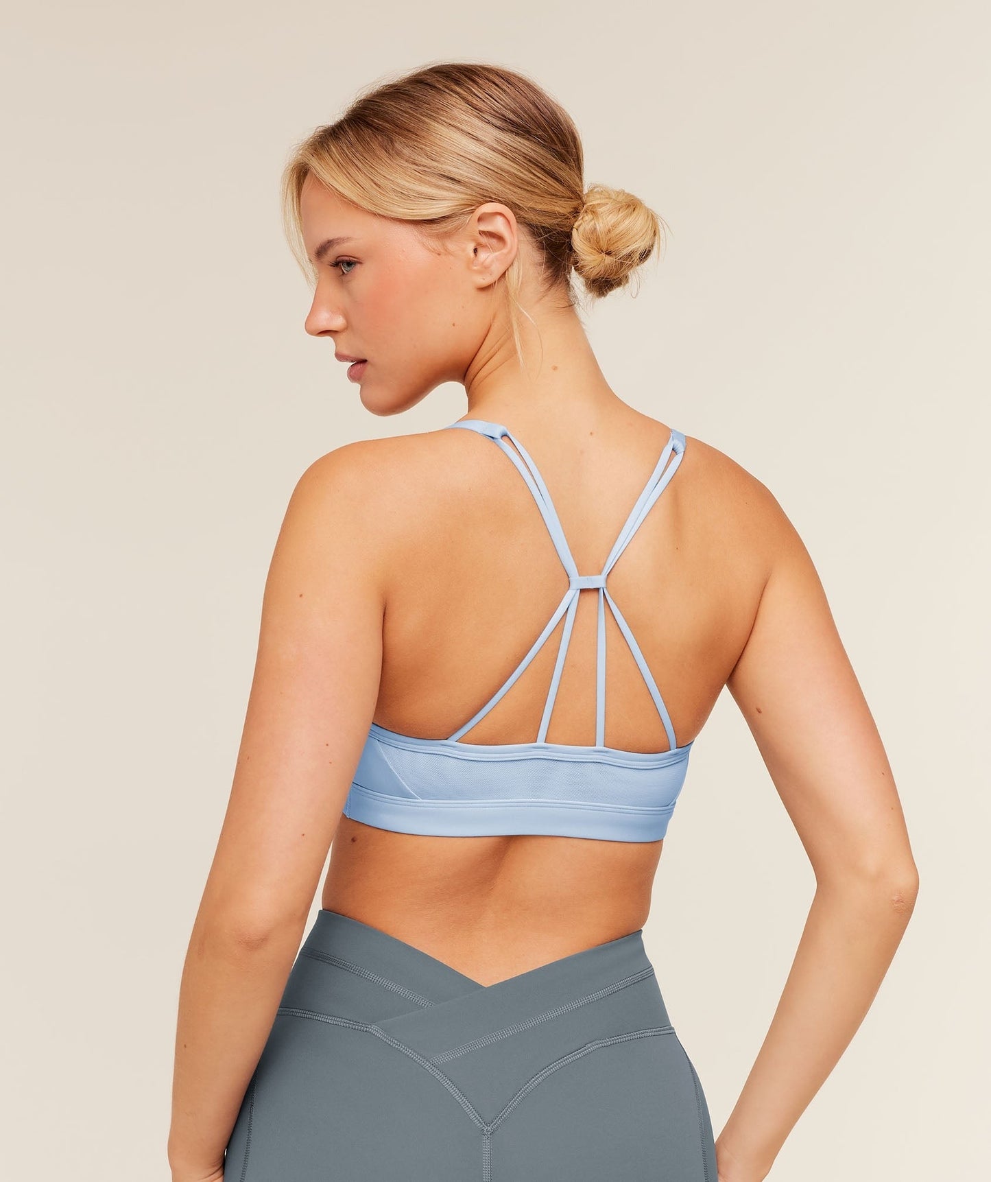 Gymshark Ruched Strappy Sports Bra - Chilled Blue