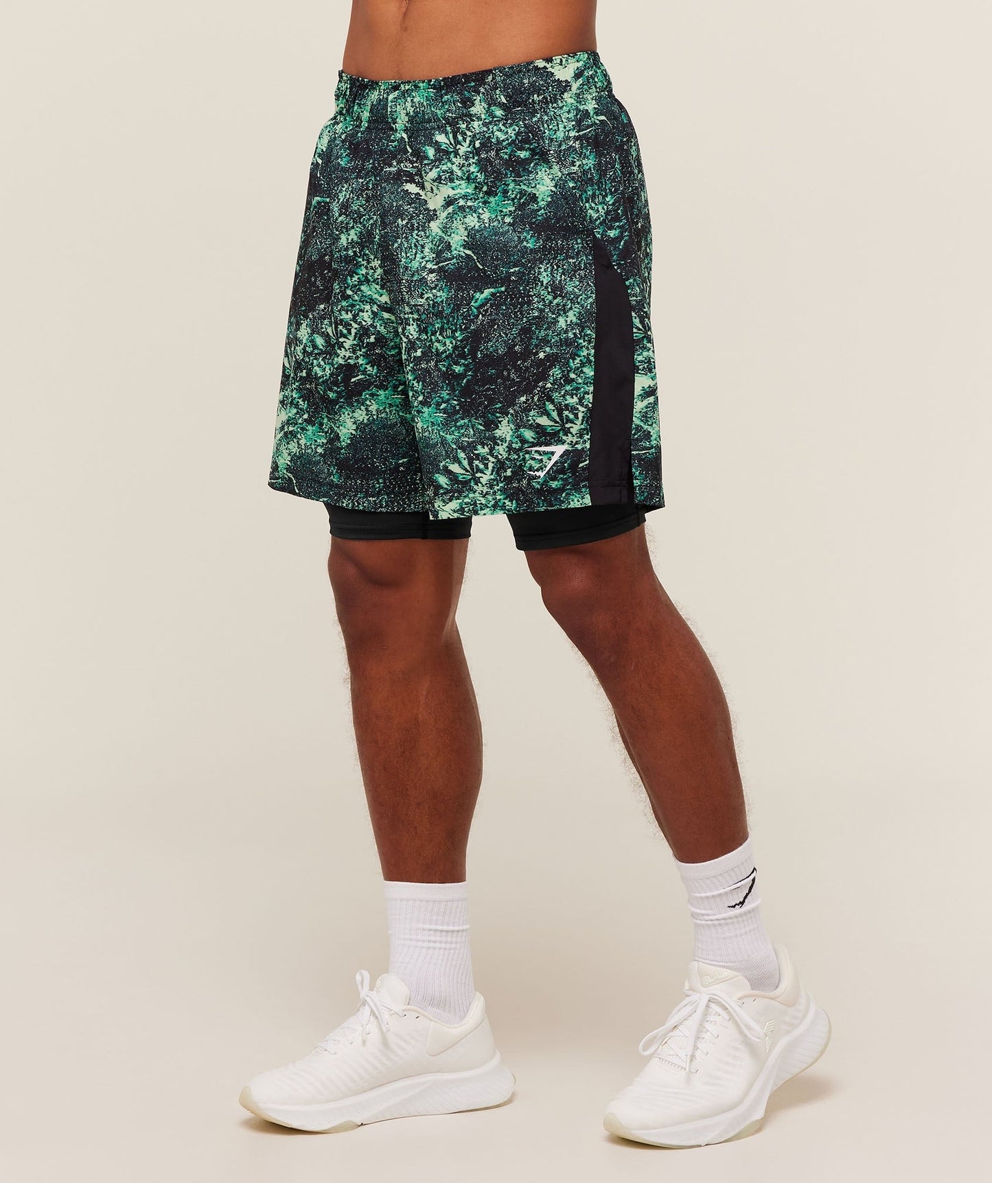 Gymshark Sport 7" 2 in 1 Shorts - Active Green/Black