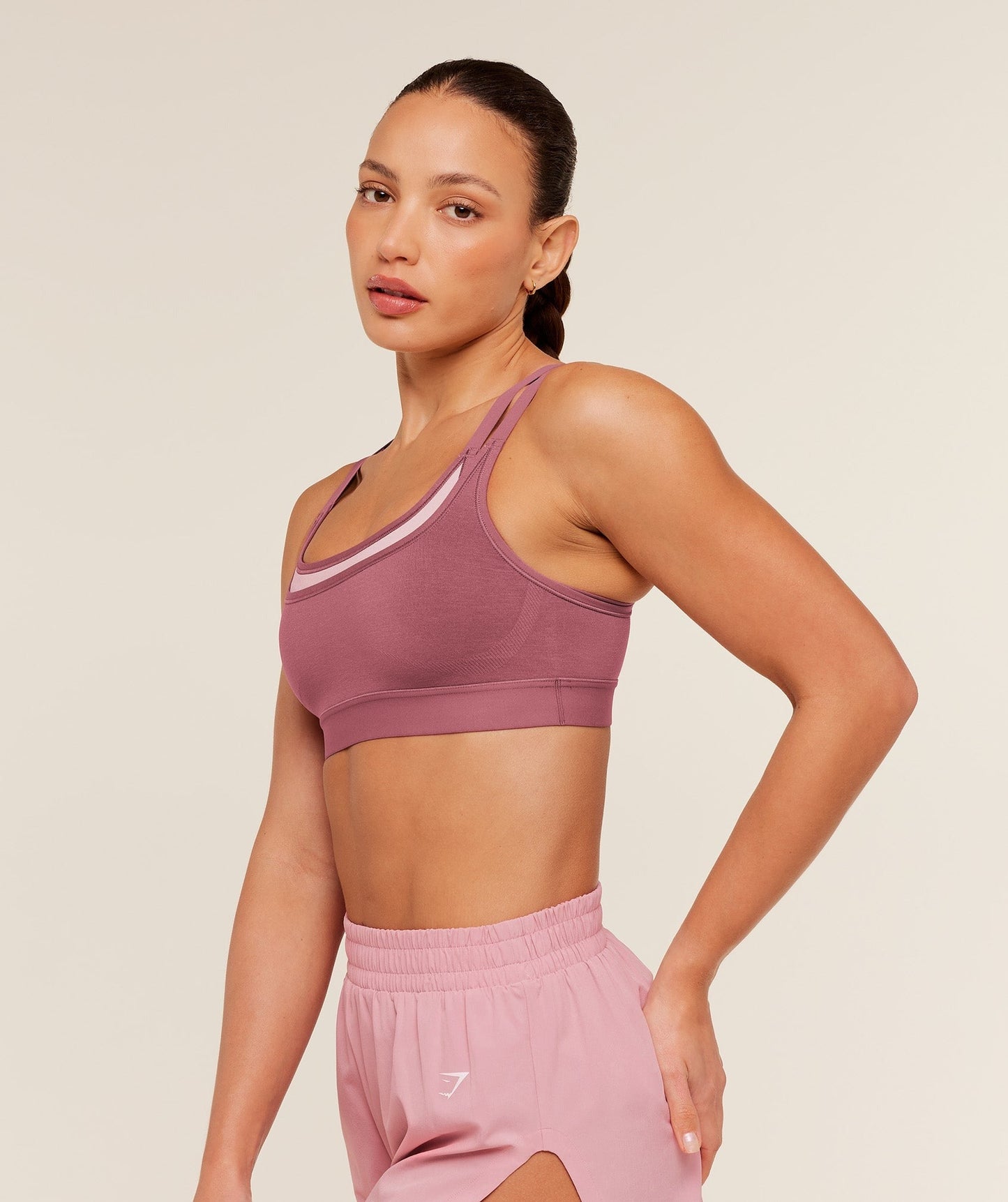 Gymshark Interval Seamless Medium Support Sports Bra - Reset Pink/Light Pink