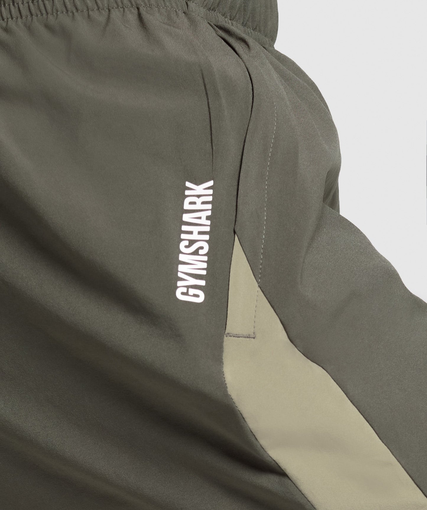 Gymshark Sport 7" Shorts - Strength Green/Utility Green