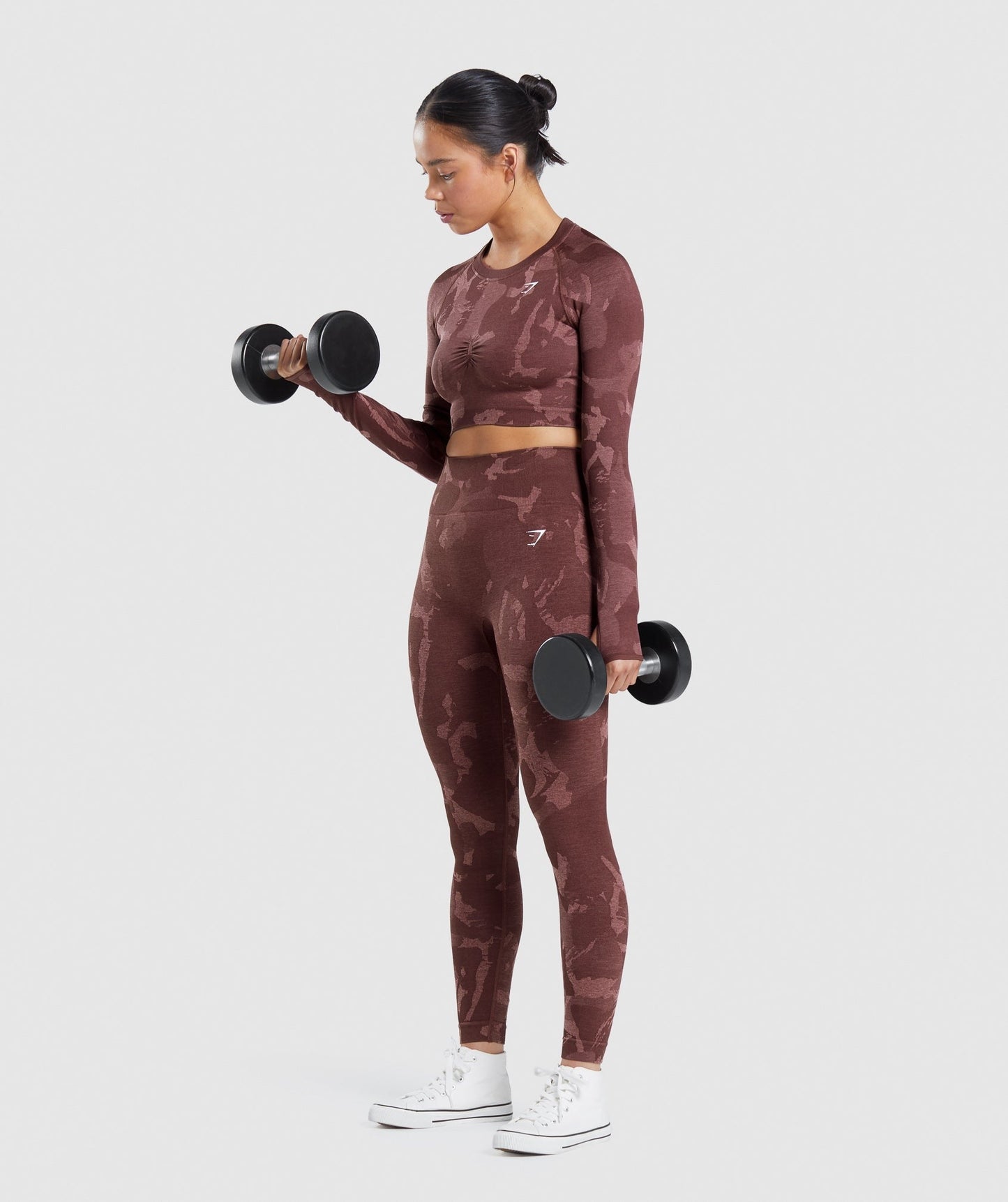 Gymshark Adapt Camo Seamless Long Sleeve Crop Top - Savanna | Cherry Brown